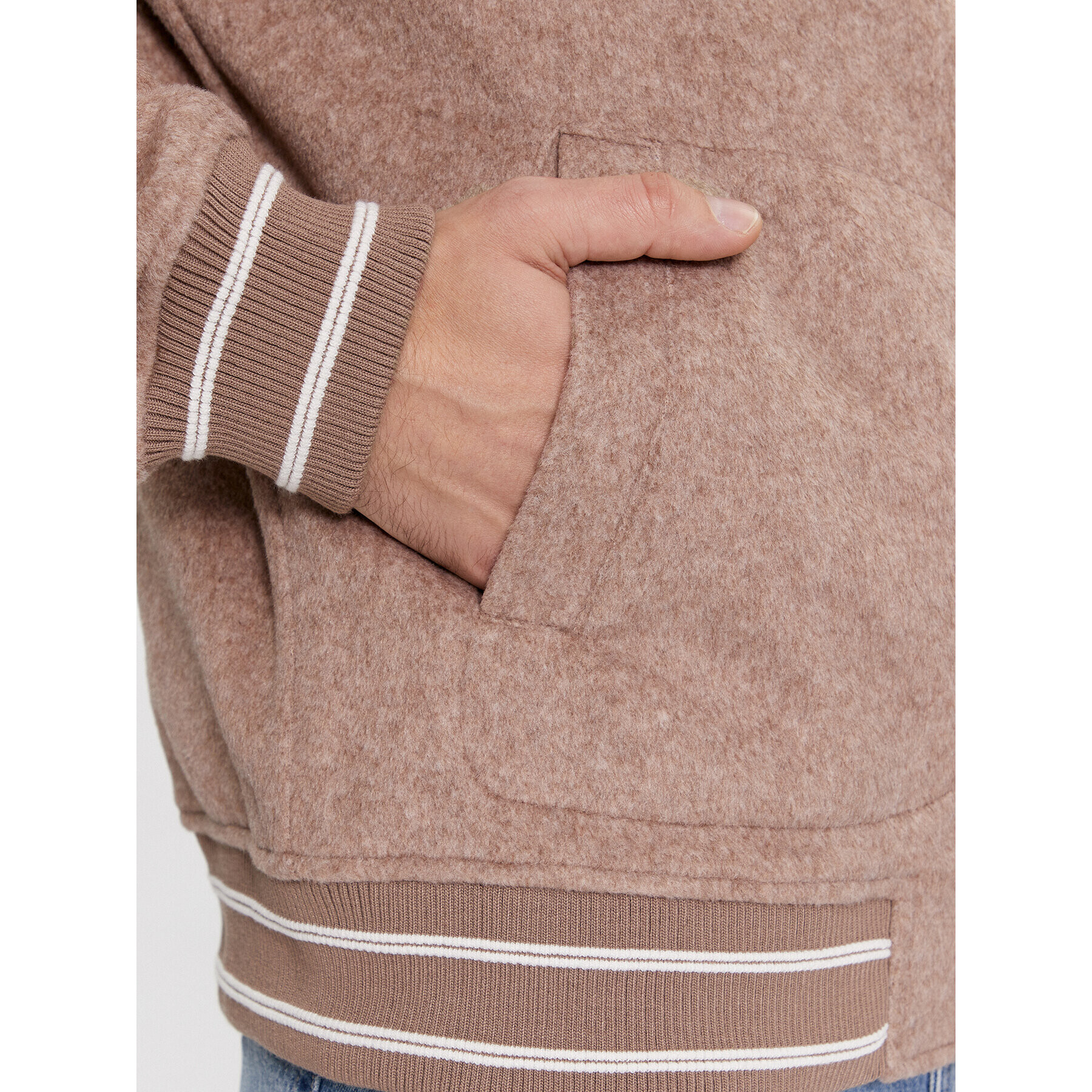 Guess Яке бомбър Logo M4RL39 WFWS2 Бежов Regular Fit - Pepit.bg