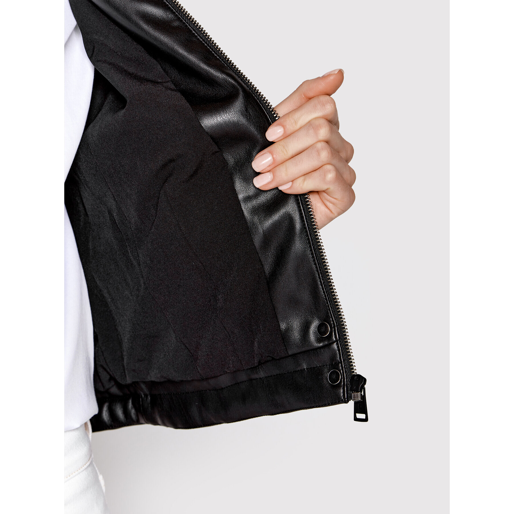 Guess Яке от имитация на кожа New Fiammetta W2YL19 WE480 Черен Regular Fit - Pepit.bg