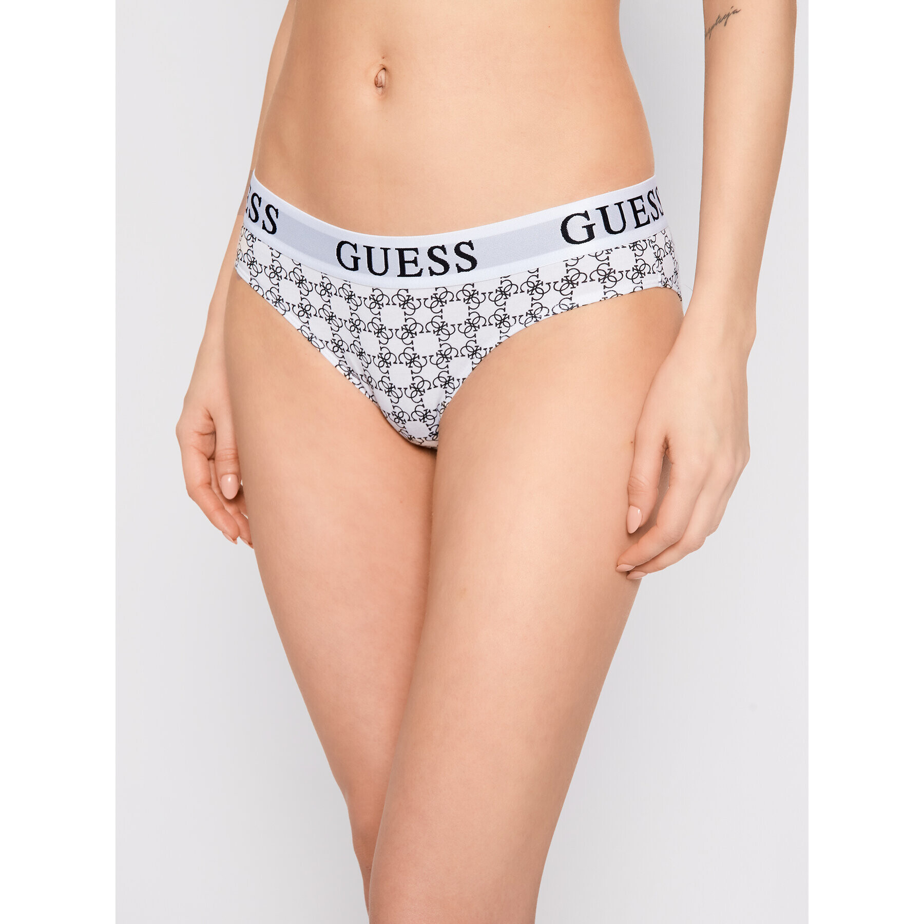 Guess Класически дамски бикини O1GE14 JR06B Бял - Pepit.bg