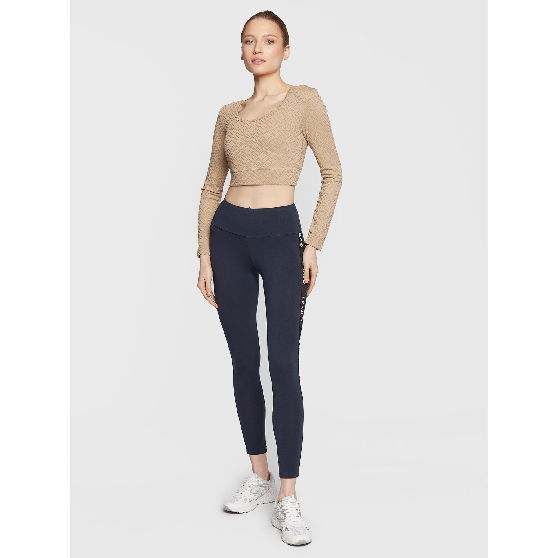Guess Клин Aline V2YB14 KABR0 Тъмносин Slim Fit - Pepit.bg