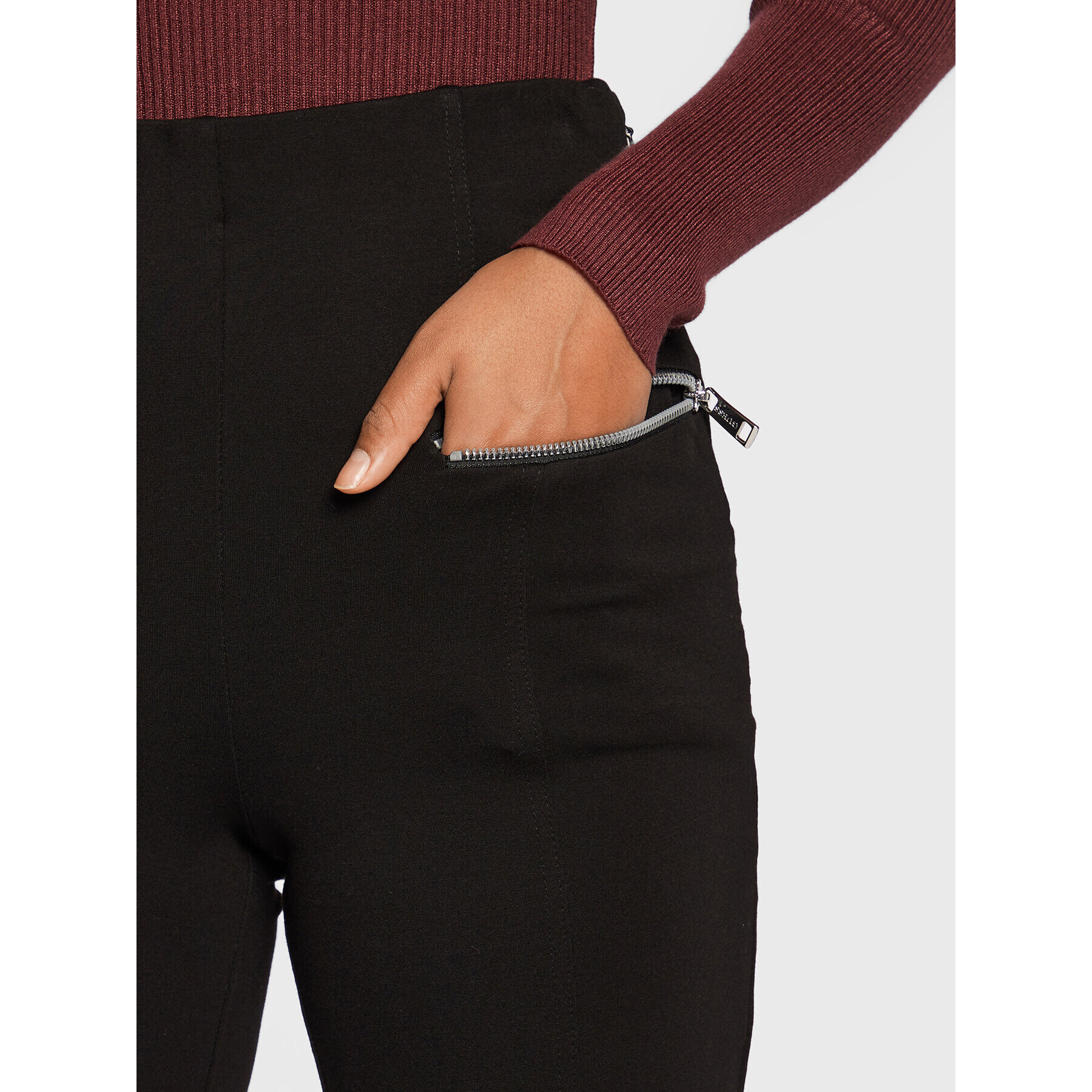 Guess Клин Gisele W2BB16 K8RN0 Черен Slim Fit - Pepit.bg