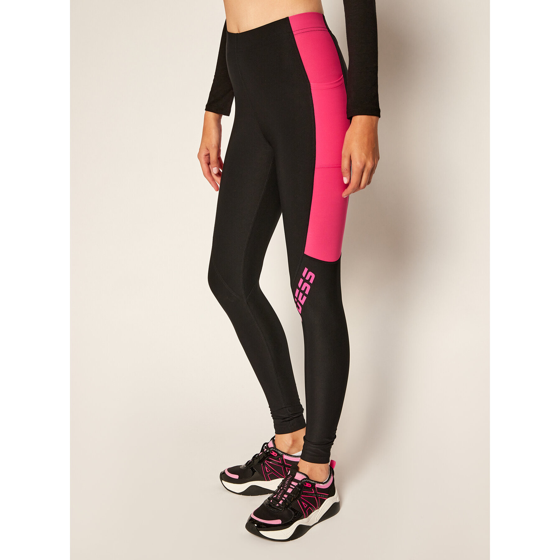 Guess Клин O0BA18 MC01P Черен Slim Fit - Pepit.bg