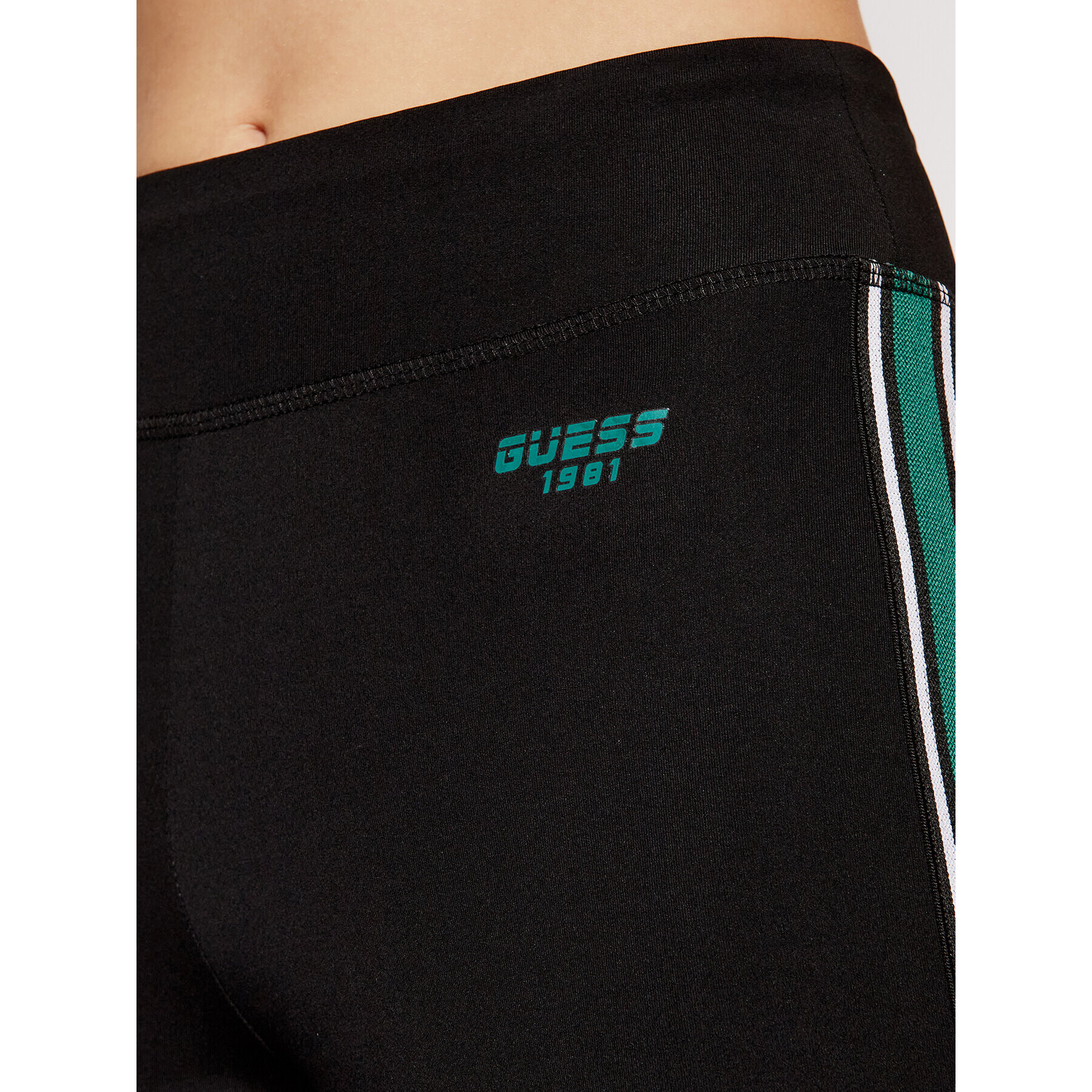 Guess Клин Racer O1RA38 MC04E Черен Slim Fit - Pepit.bg