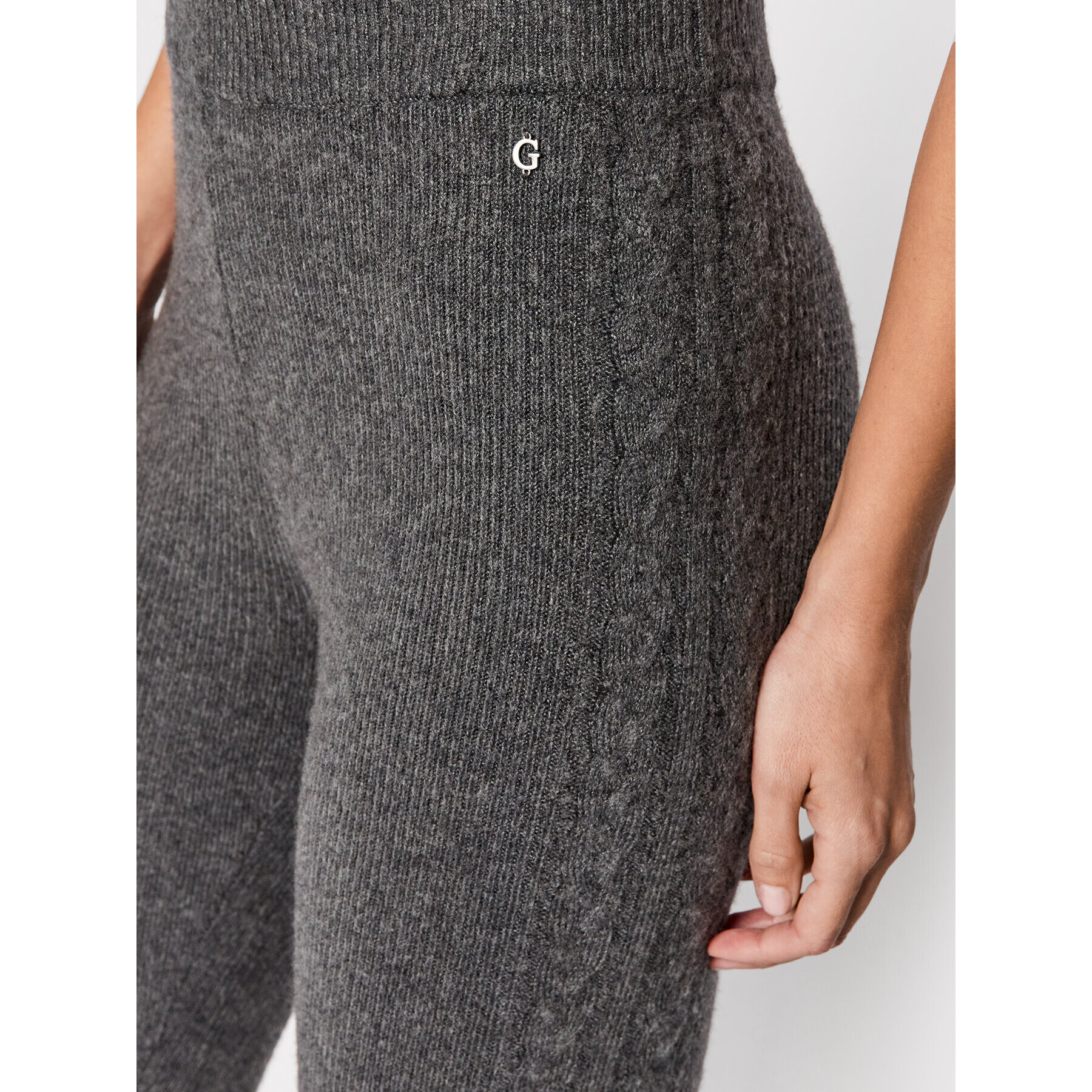 Guess Клин Serena W1BR08 Z2QA0 Сив Slim Fit - Pepit.bg