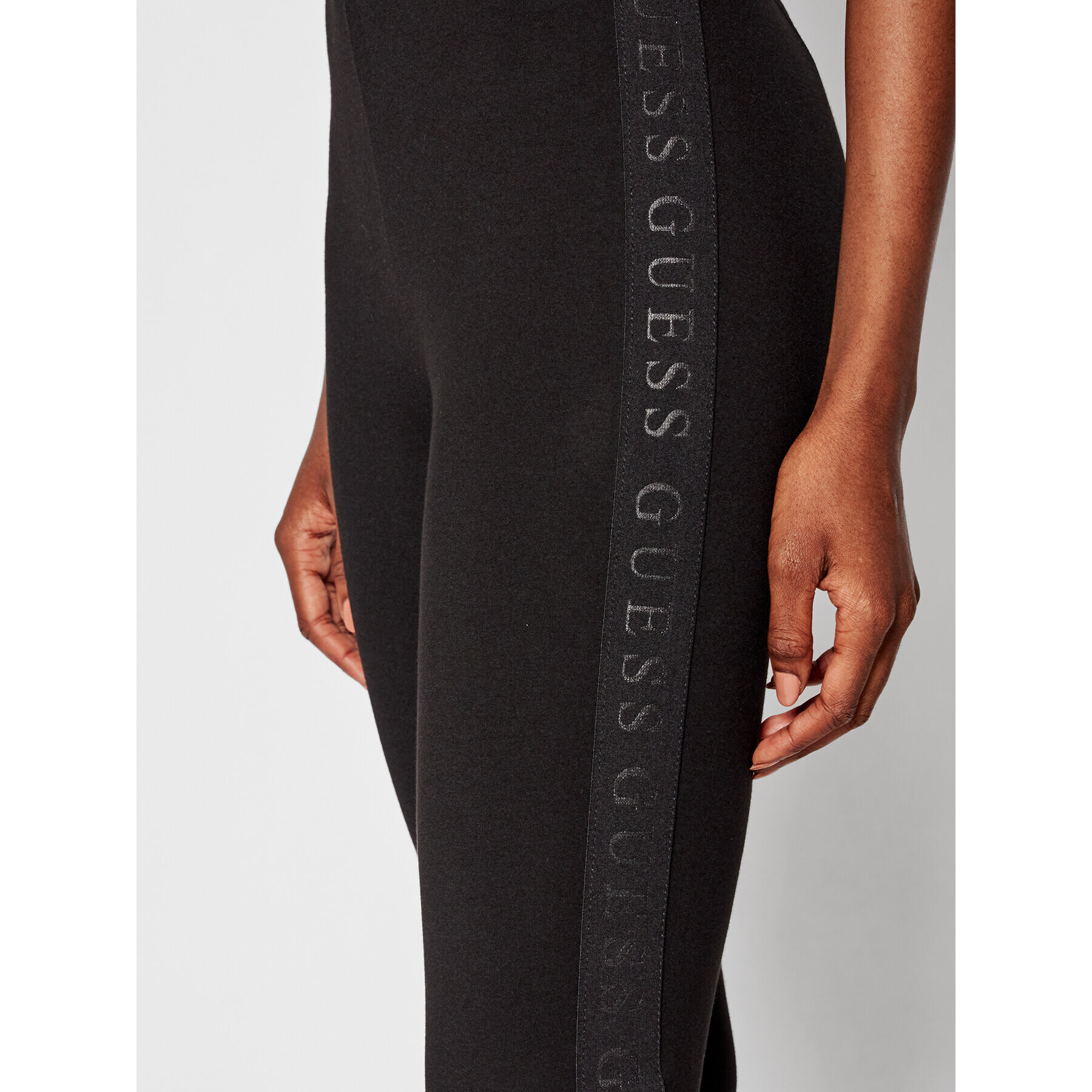 Guess Клин Serena W1YB33 K8RN0 Черен Slim Fit - Pepit.bg