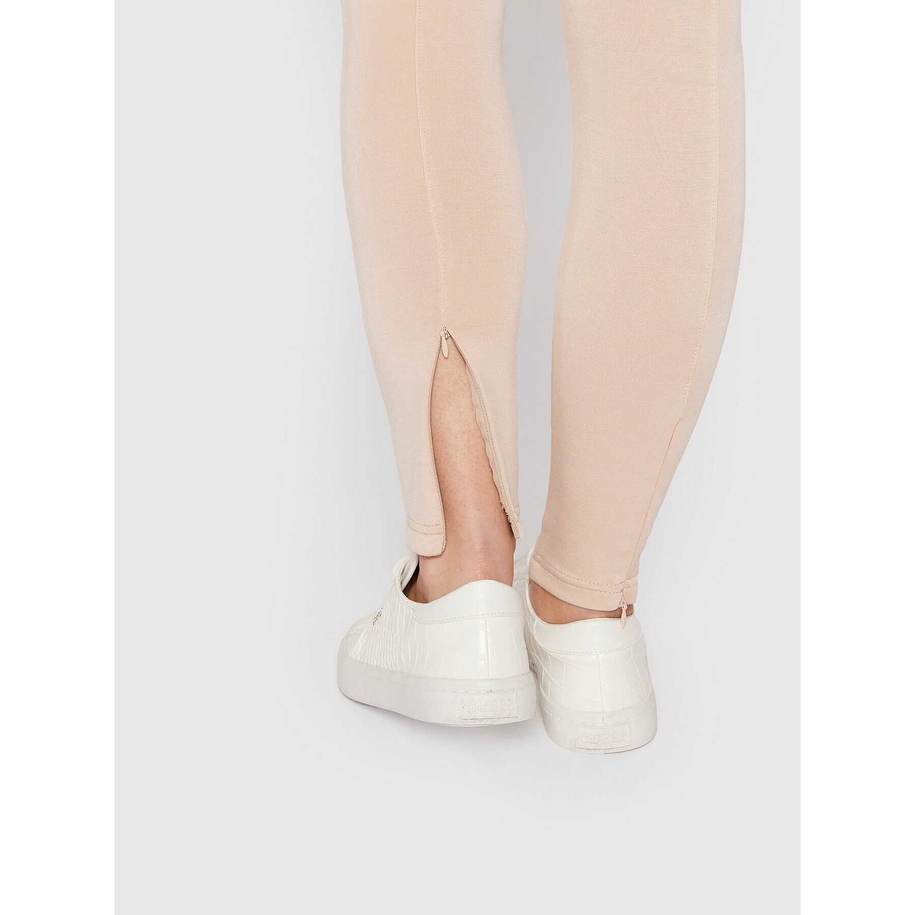 Guess Клин V2RB13 KL002 Бежов Slim Fit - Pepit.bg