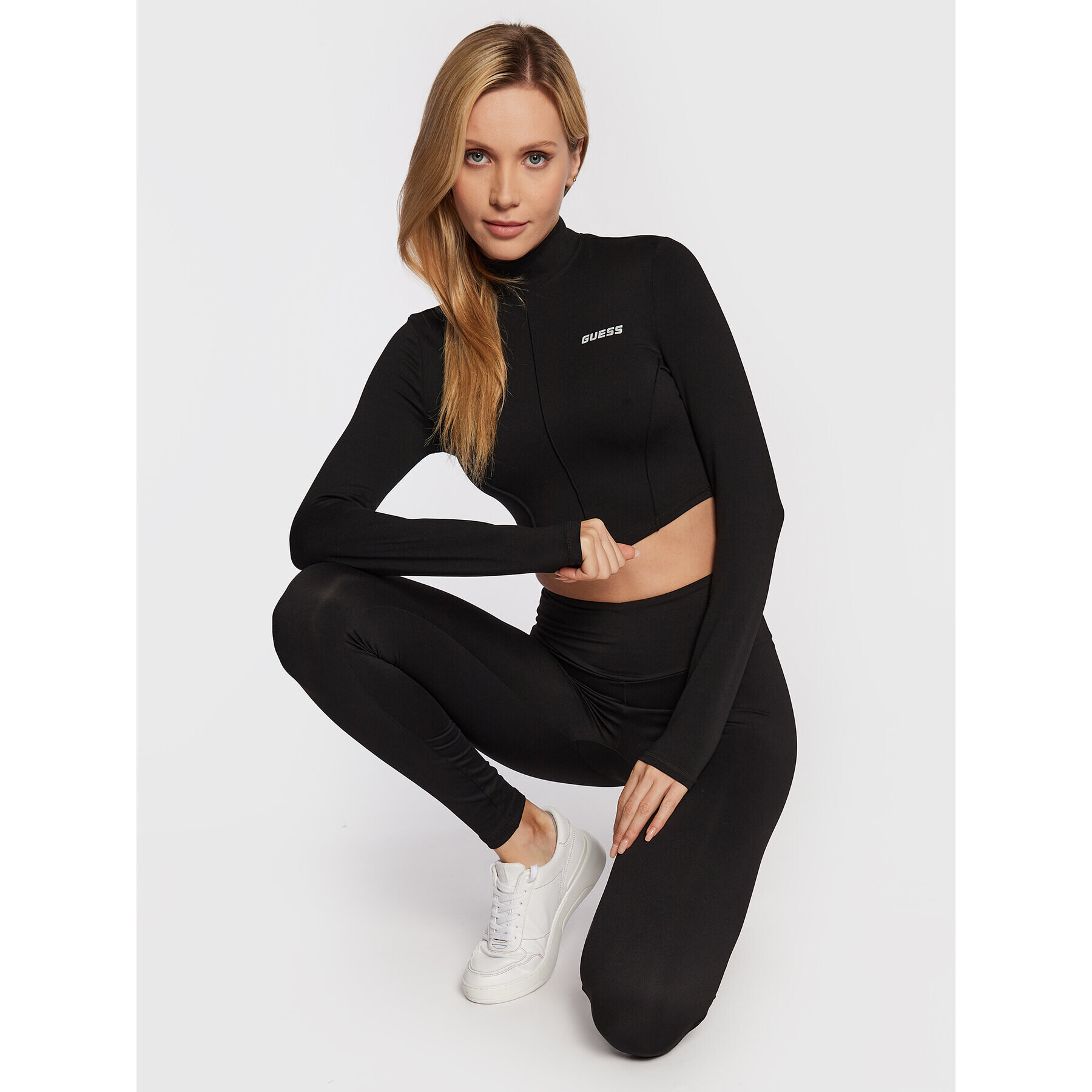 Guess Клин V2YB03 MC04Z Черен Slim Fit - Pepit.bg