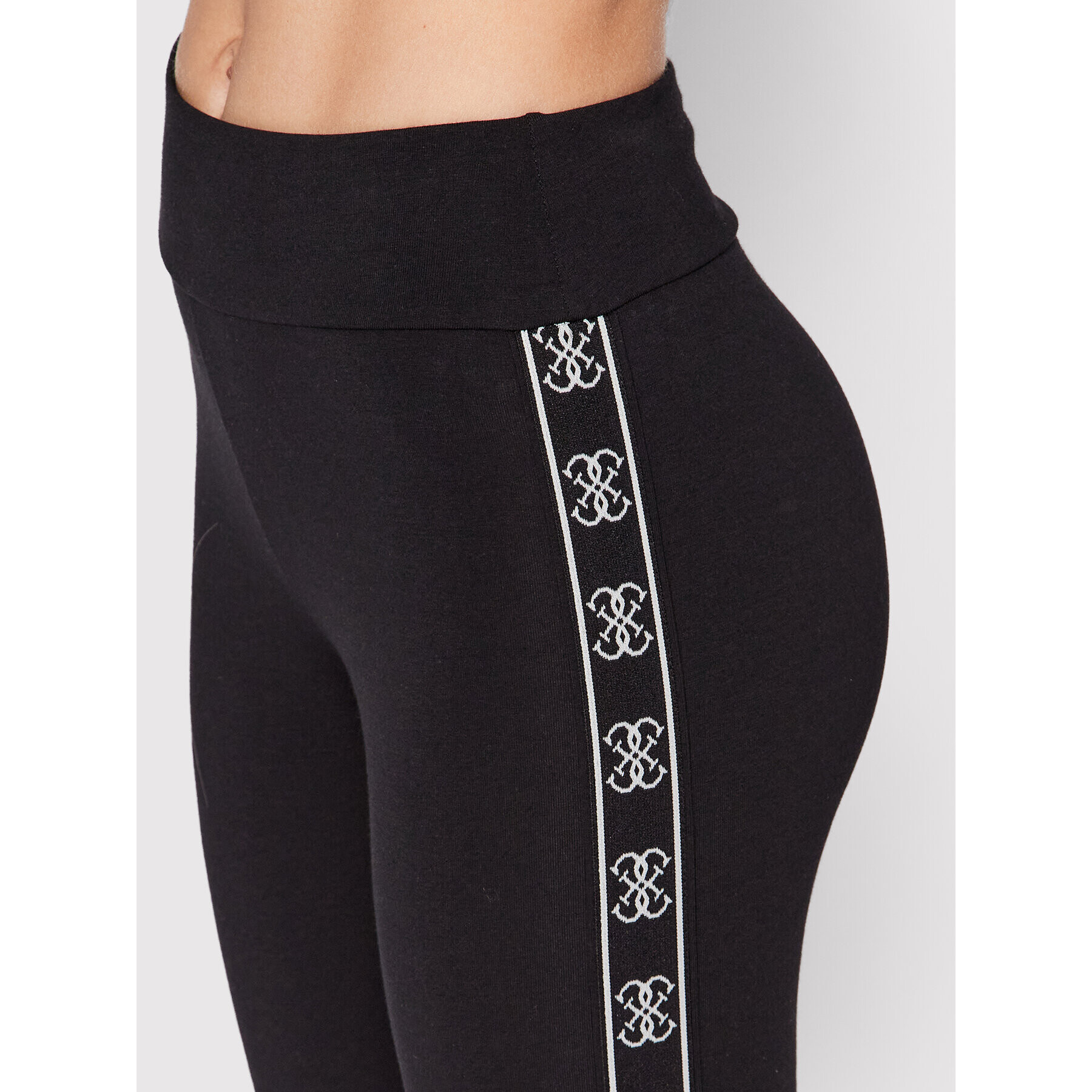 Guess Клин V2YB13 KABR0 Черен Slim Fit - Pepit.bg
