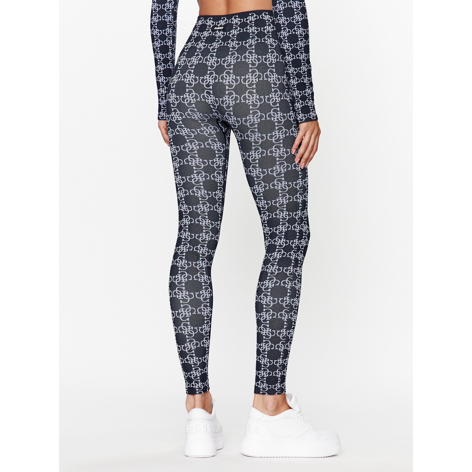 Guess Клин V3BB08 ZZ04N Бежов Slim Fit - Pepit.bg