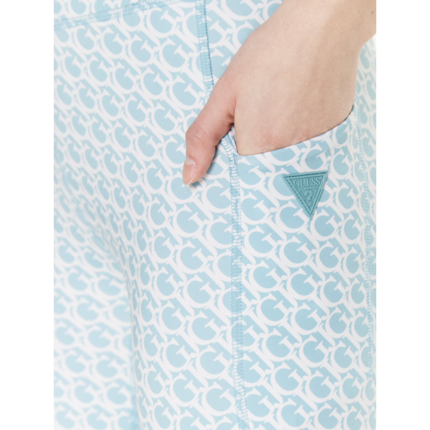 Guess Клин V3GB02 MC03W Зелен Slim Fit - Pepit.bg