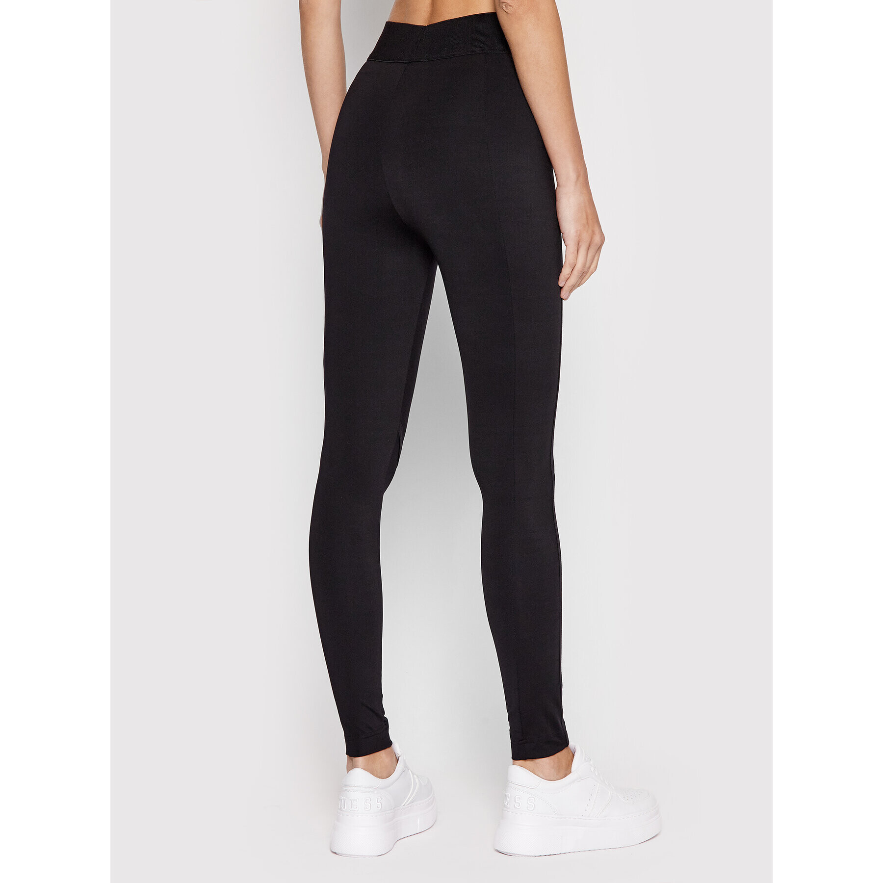 Guess Клин W2RB13 KAL10 Черен Slim Fit - Pepit.bg