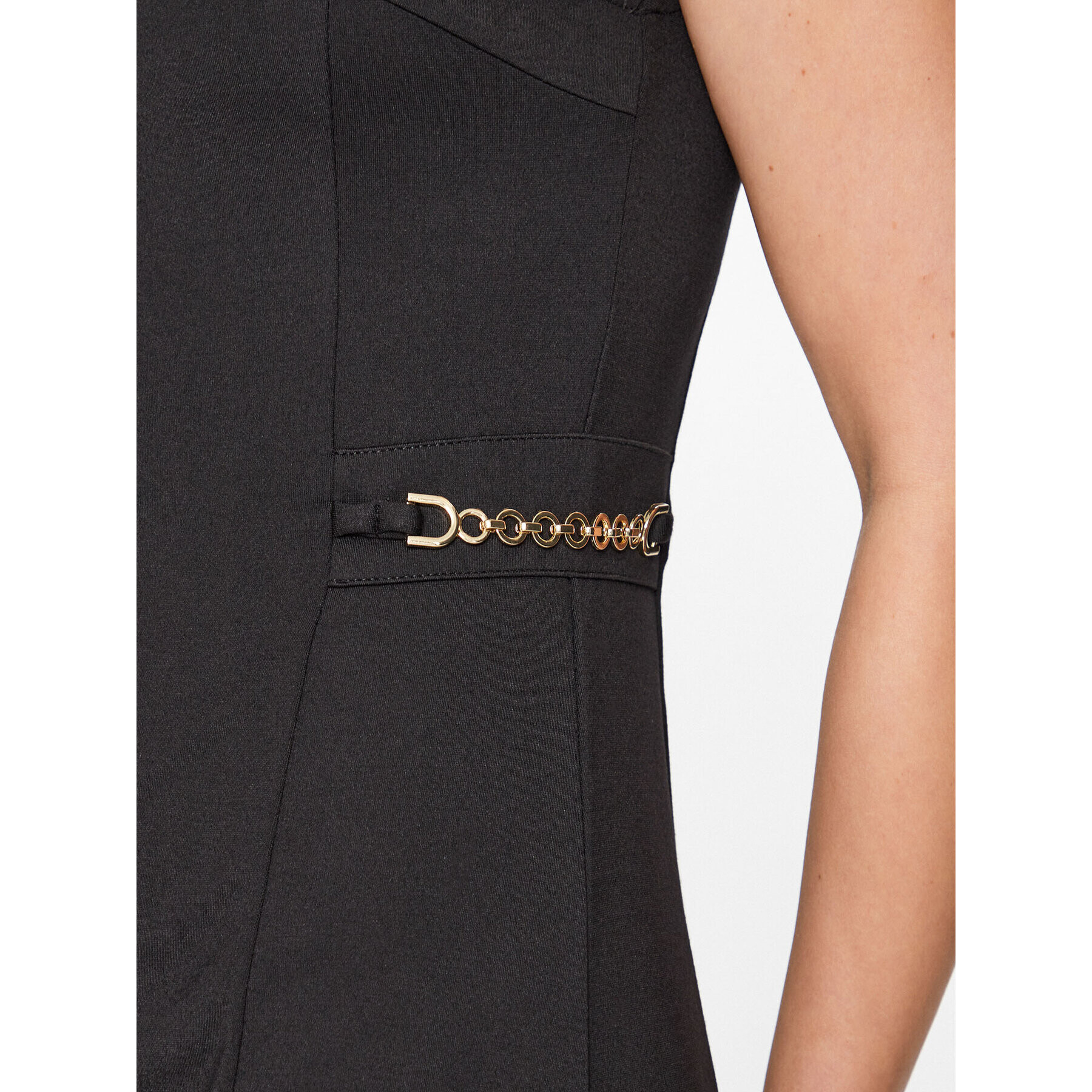 Guess Коктейлна рокля Adele W3BK65 KBJP2 Черен Slim Fit - Pepit.bg
