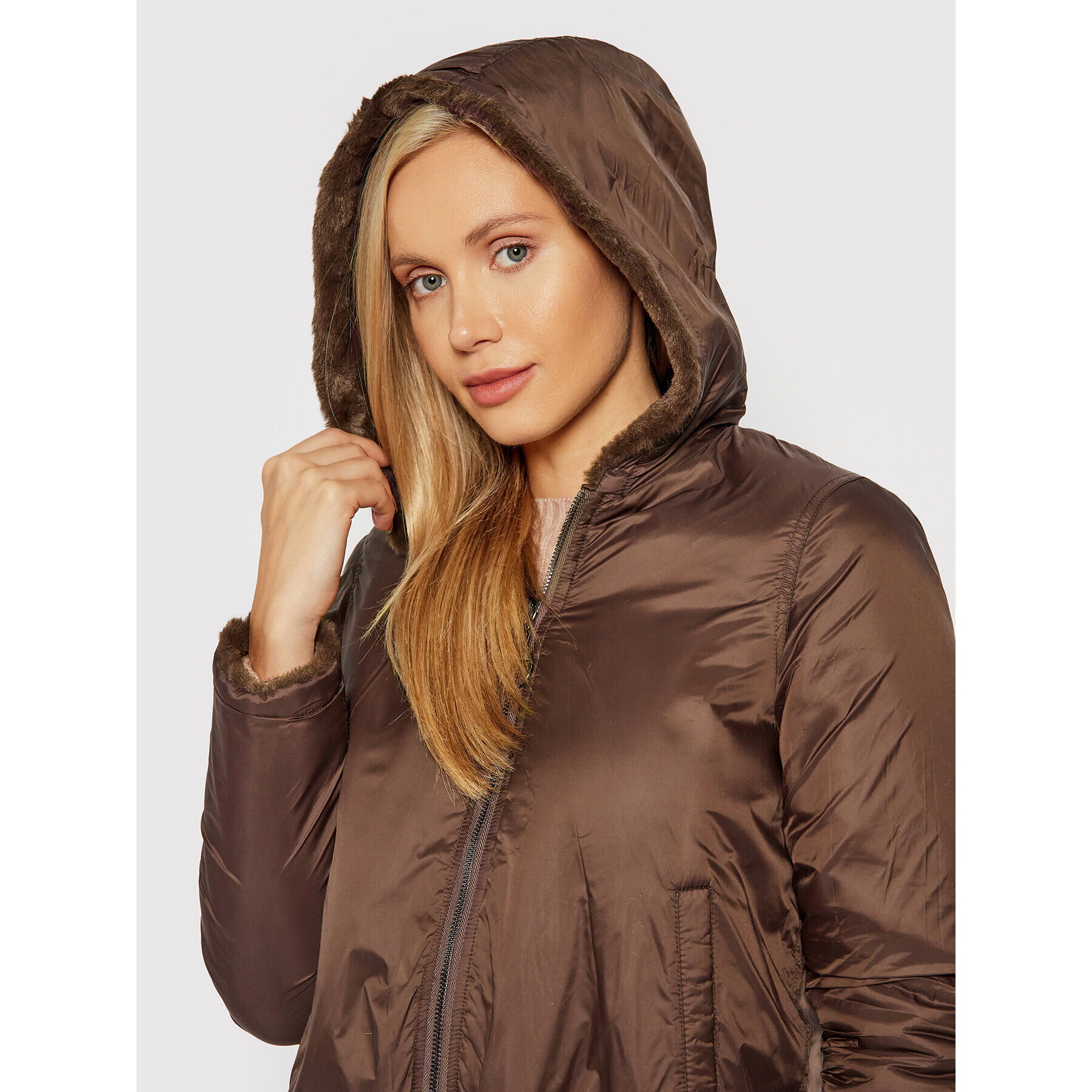 Guess Кожено палто Roxy W0BL49 WDP00 Кафяв Regular Fit - Pepit.bg