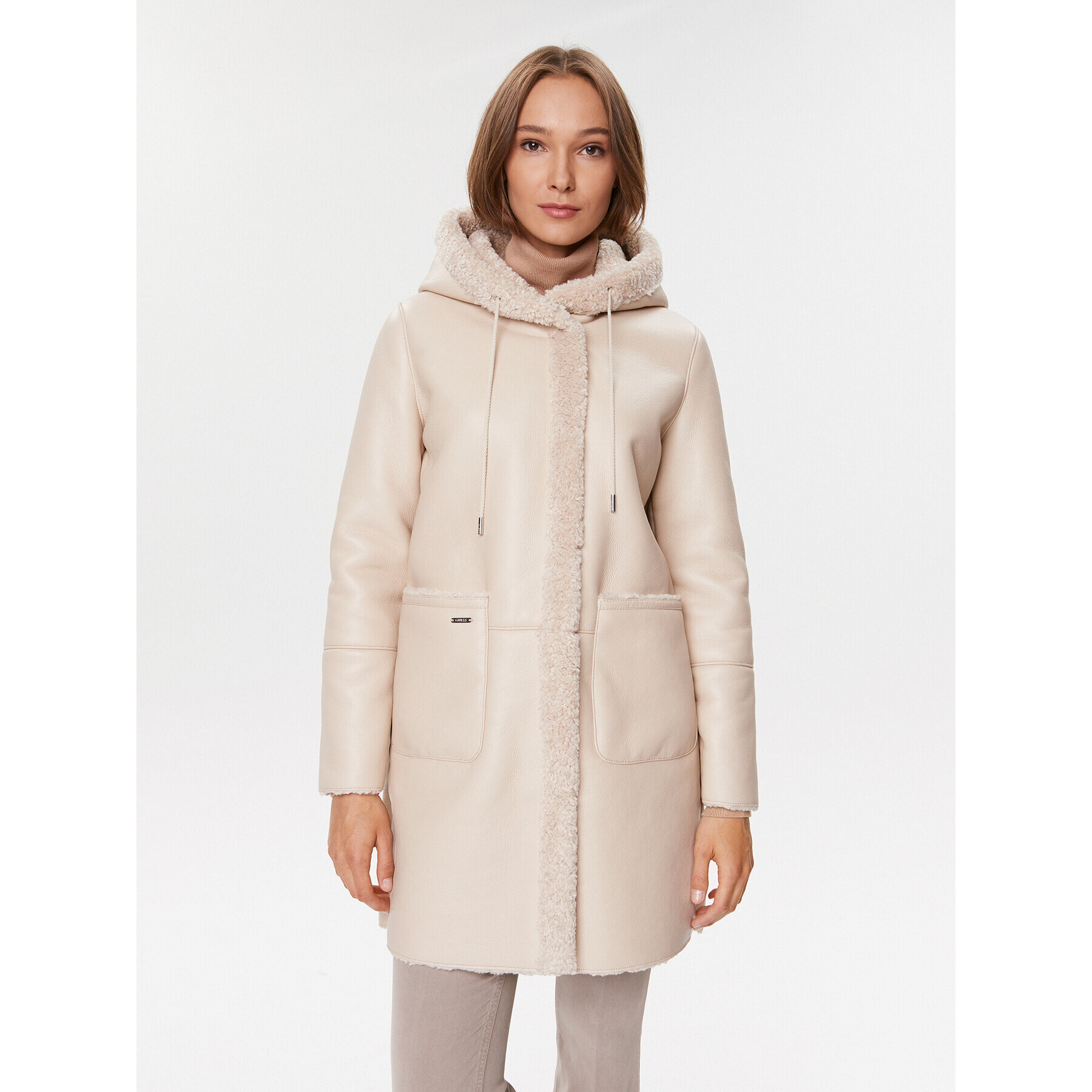 Guess Кожух W3BL52 WFSF0 Екрю Regular Fit - Pepit.bg