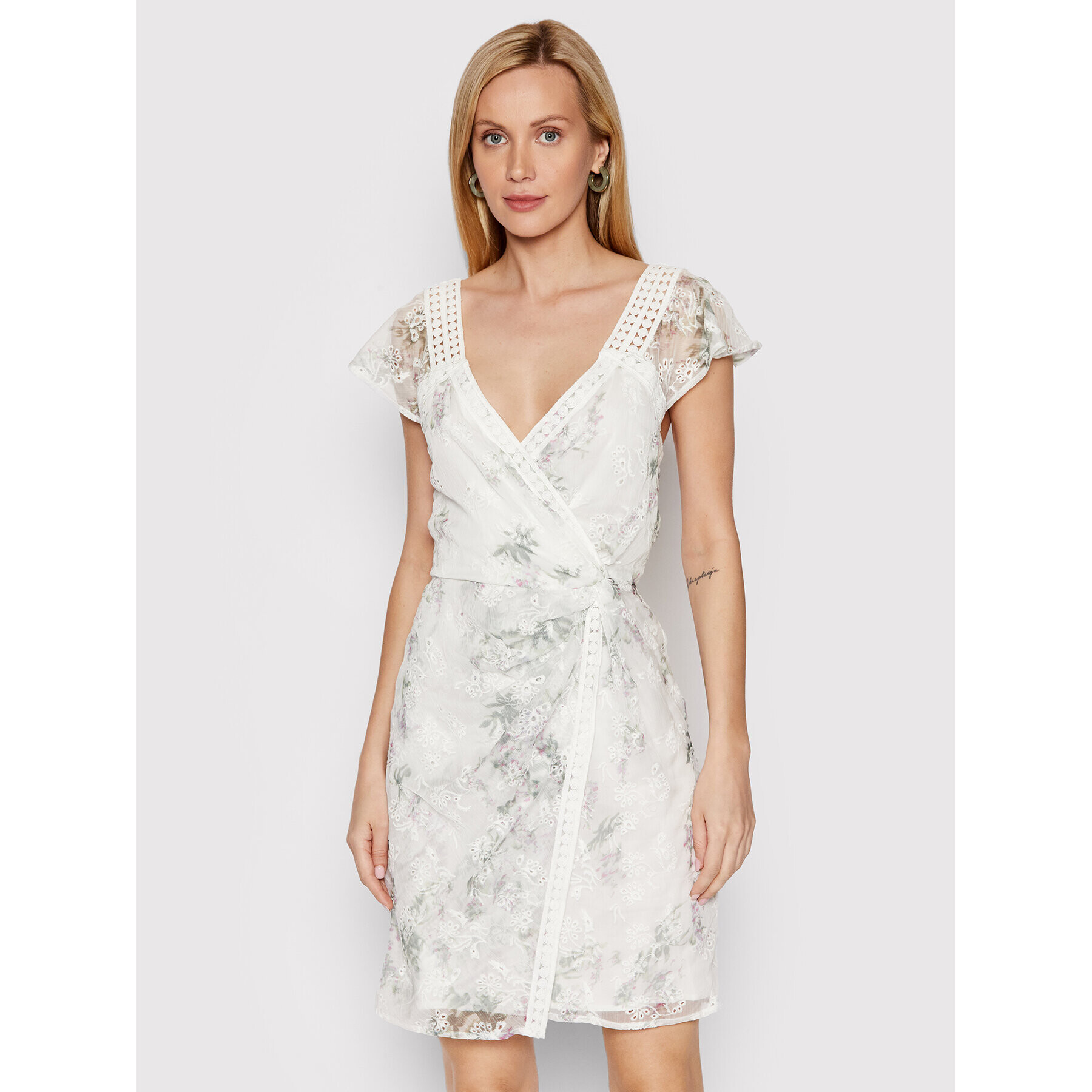 Guess Лятна рокля Grace W2GK21 WEIC0 Бял Regular Fit - Pepit.bg
