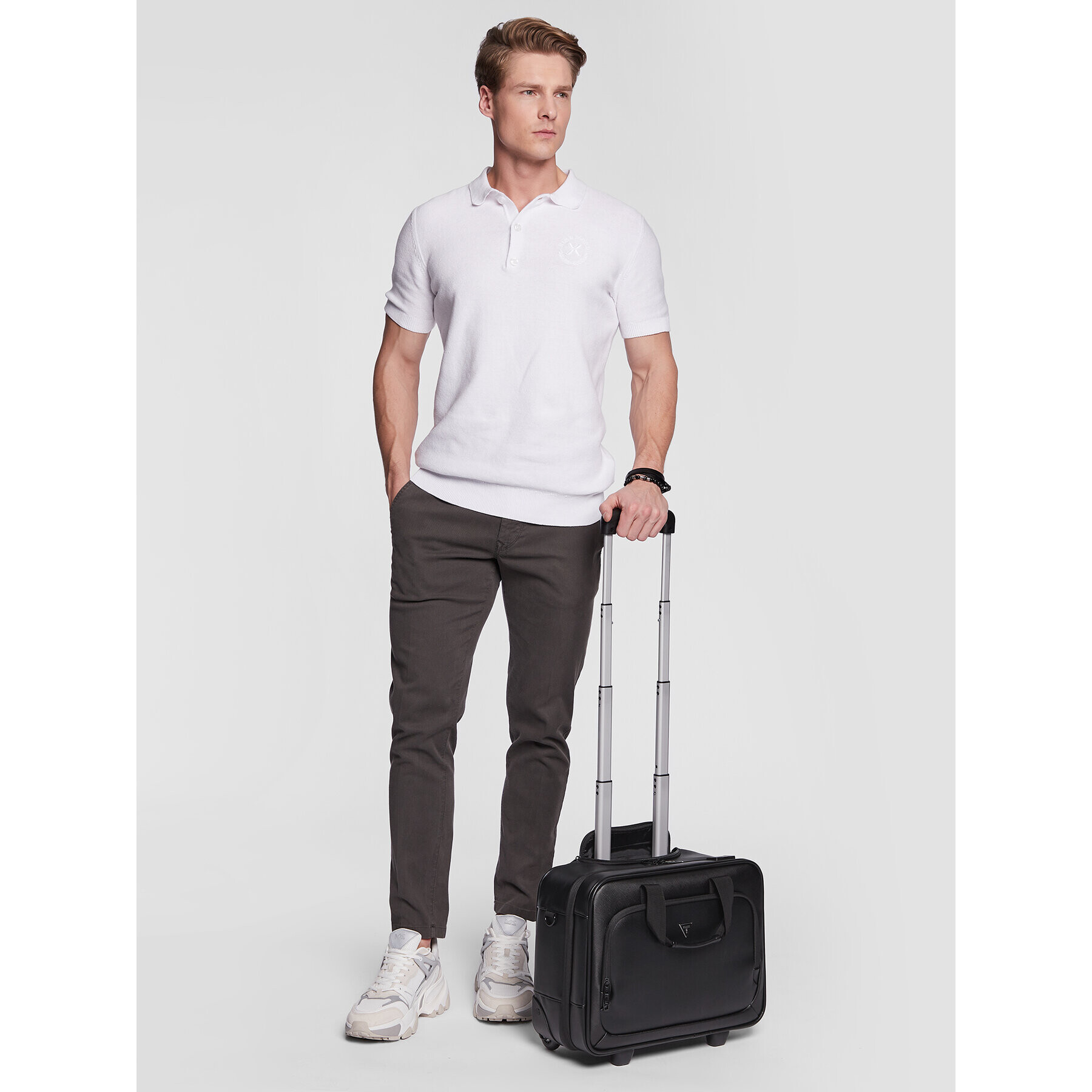 Guess Малък твърд куфар Cartosa Saffiano Travel TMECES P3143 Черен - Pepit.bg