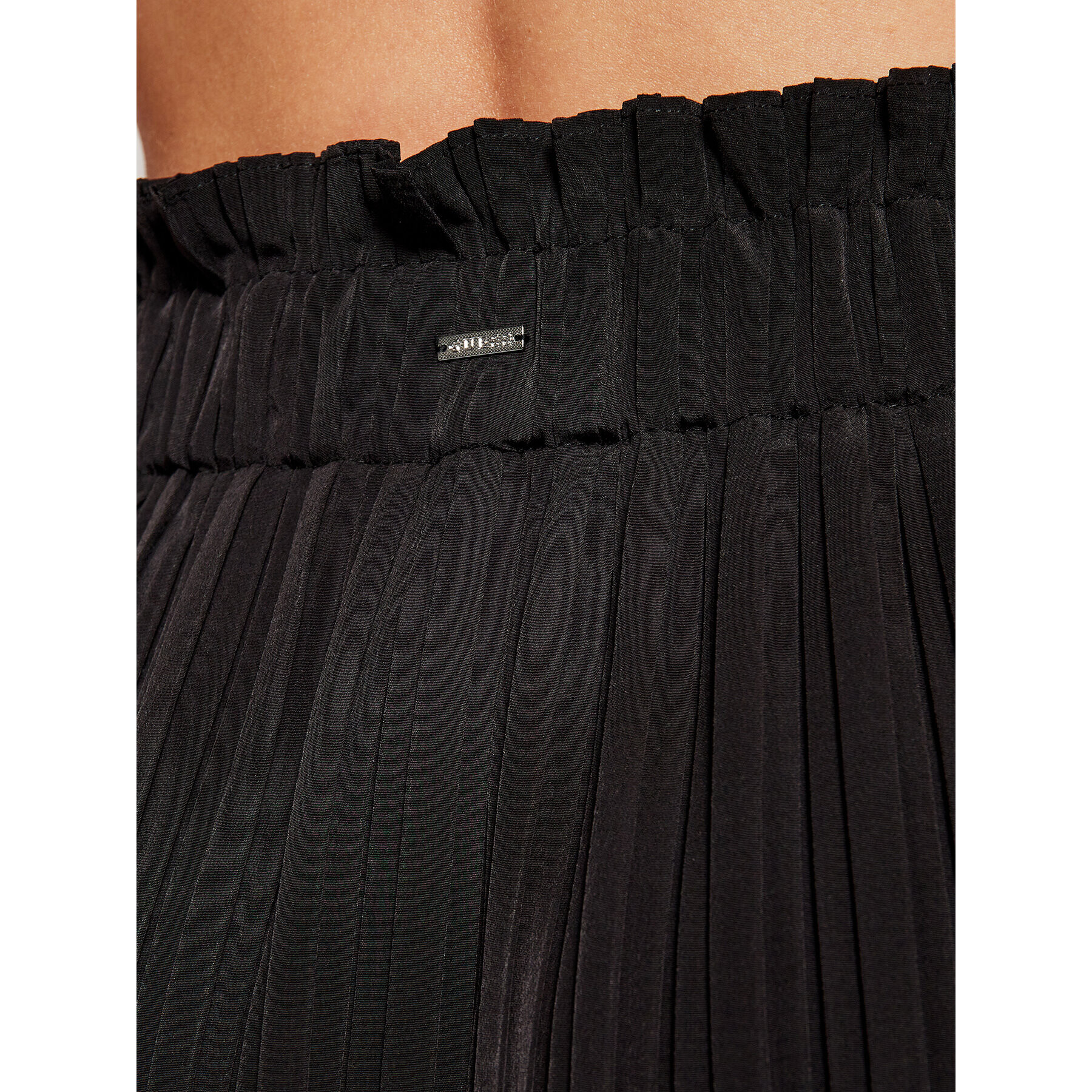 Guess Плисирана пола Phoenix W1RD68 WDSS0 Черен Regular Fit - Pepit.bg
