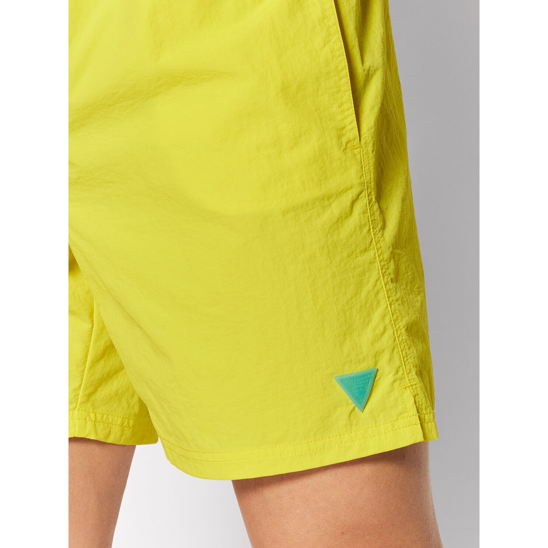 Guess Плувни шорти F2GT26 TEL27 Жълт Regular Fit - Pepit.bg
