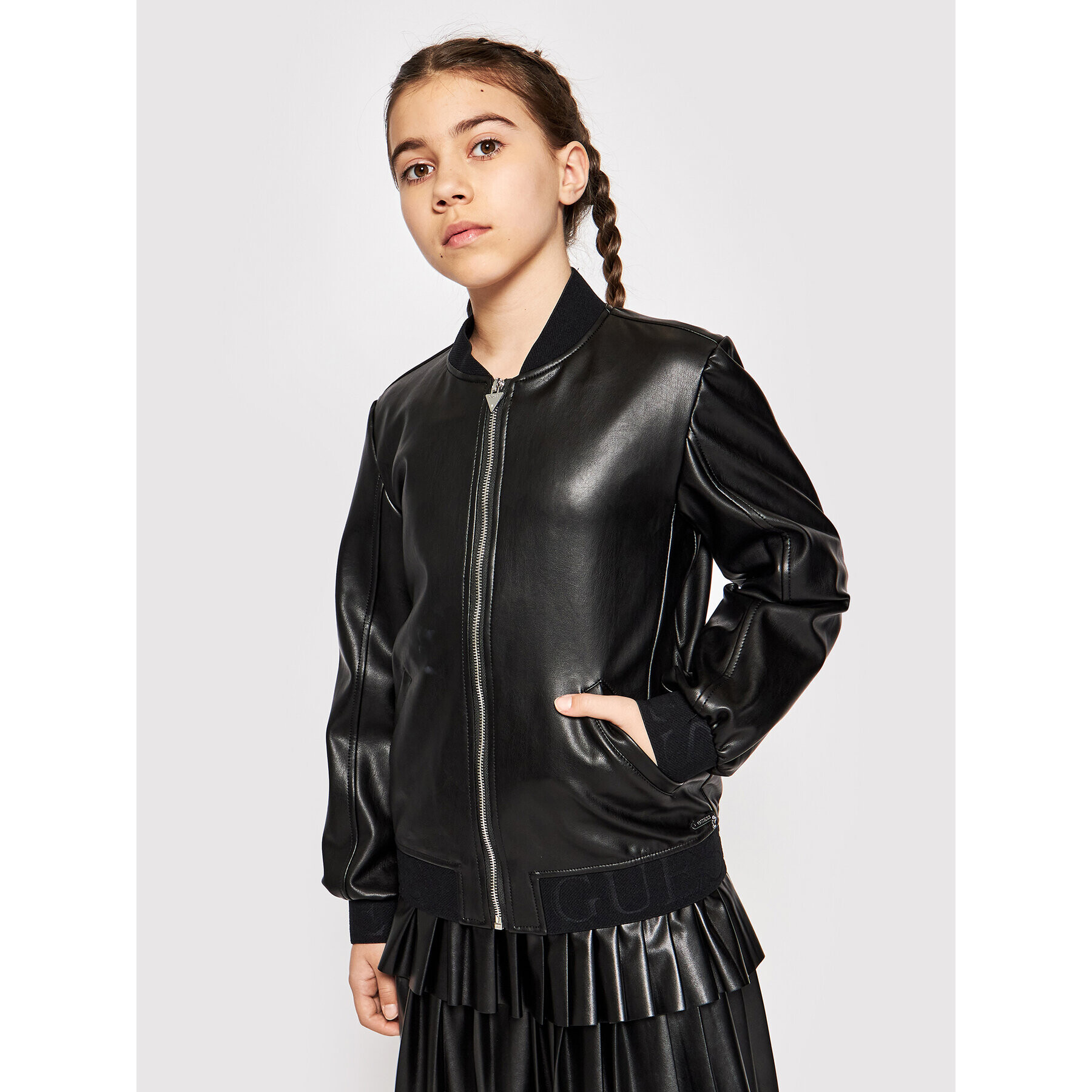 Guess Преходно яке J1RL00 WBG60 Черен Regular Fit - Pepit.bg