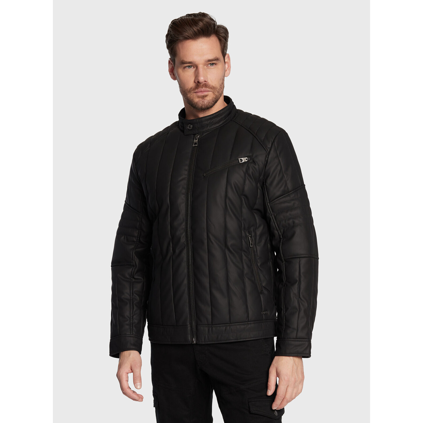 Guess Преходно яке M2BL21 WEZ10 Черен Regular Fit - Pepit.bg