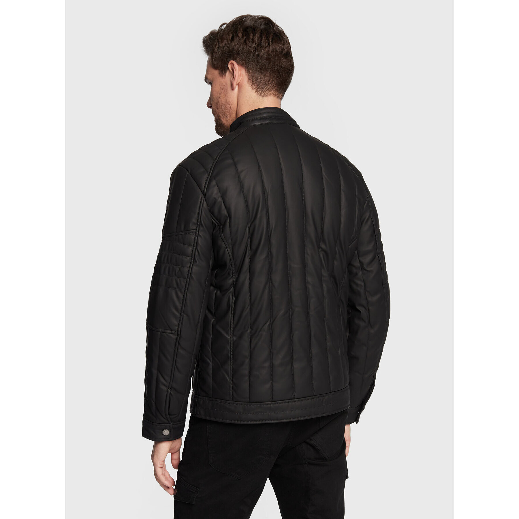 Guess Преходно яке M2BL21 WEZ10 Черен Regular Fit - Pepit.bg