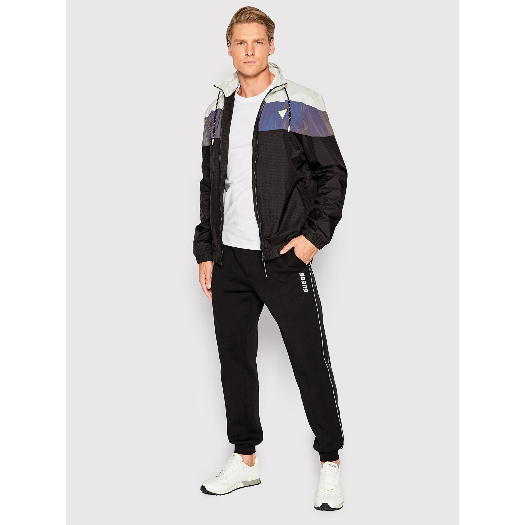 Guess Преходно яке Z2YQ04 WO08C Черен Regular Fit - Pepit.bg