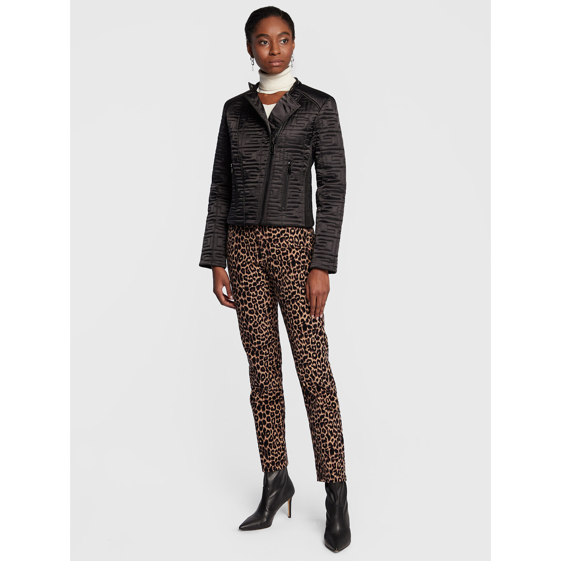 Guess Преходно яке Marine W2BL31 WEWF0 Черен Regular Fit - Pepit.bg