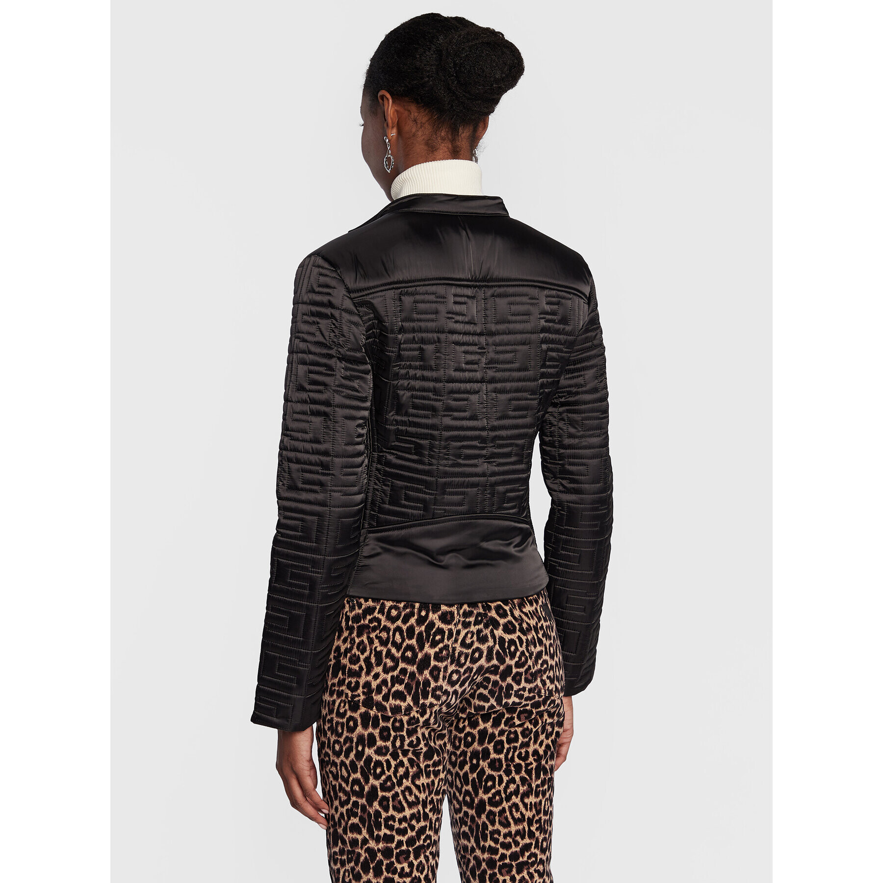 Guess Преходно яке Marine W2BL31 WEWF0 Черен Regular Fit - Pepit.bg