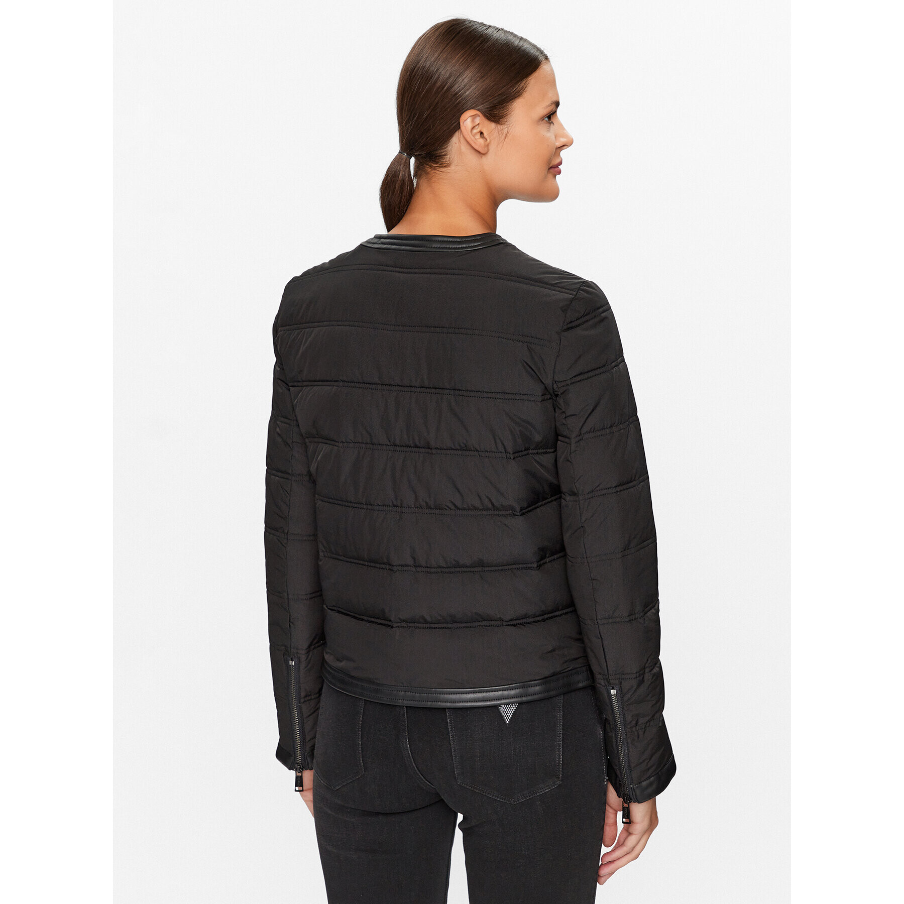 Guess Пухено яке W3YL11 WFIX0 Черен Regular Fit - Pepit.bg