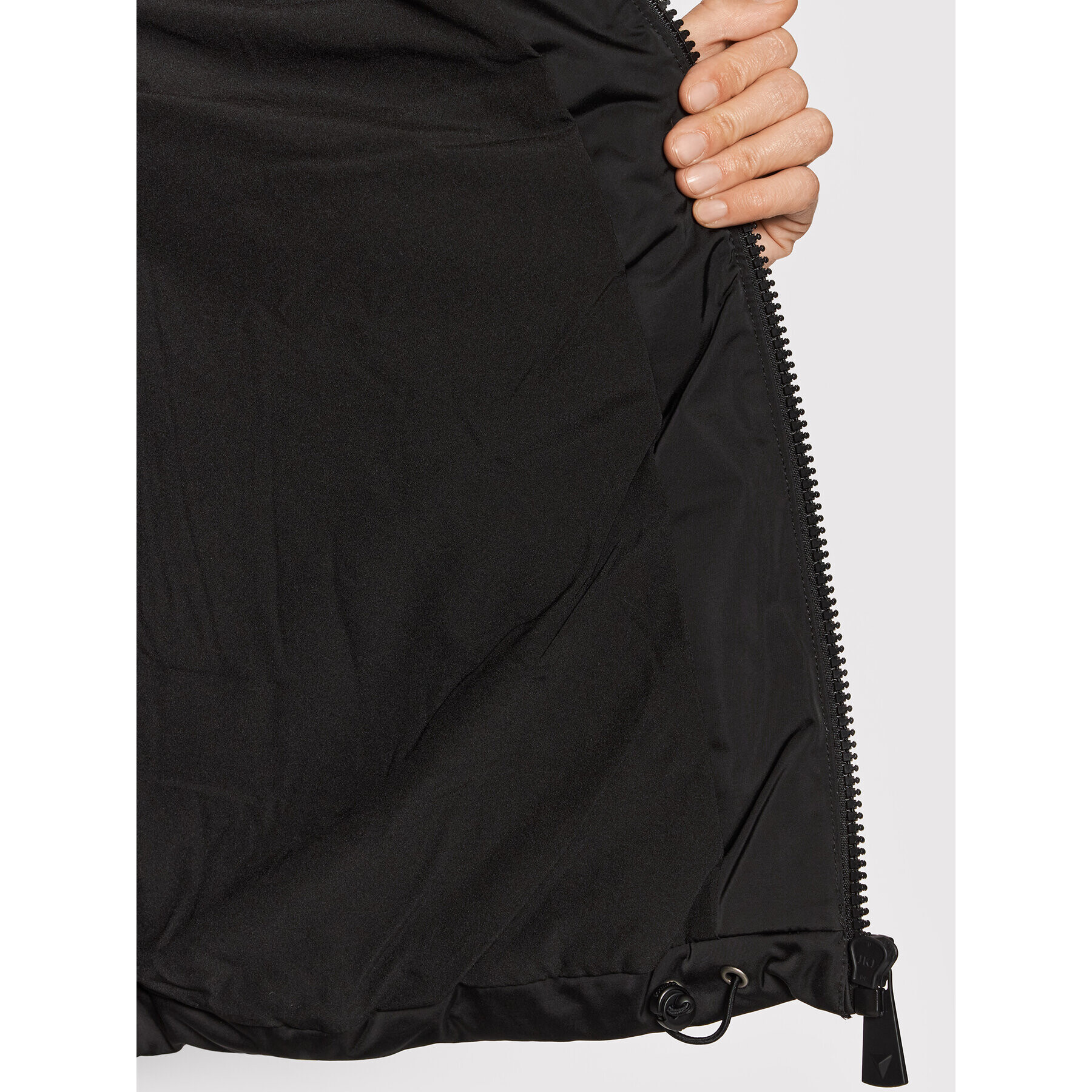 Guess Пухено яке Blessing W1BL16 WE4G0 Черен Boxy Fit - Pepit.bg