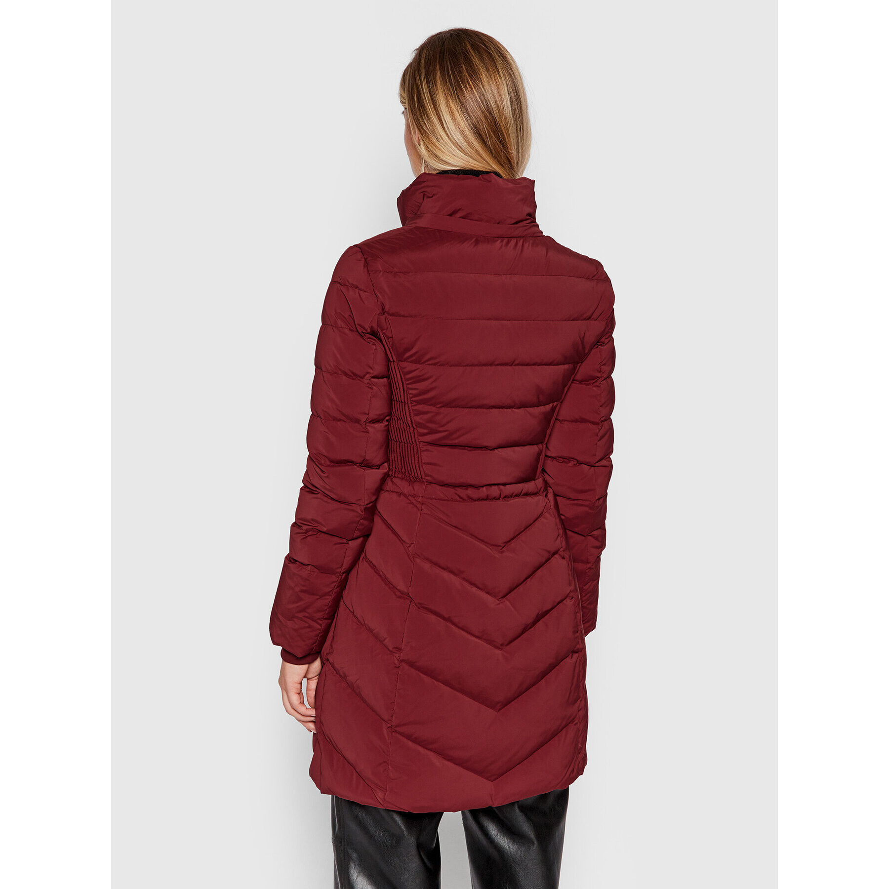 Guess Пухено яке Cecilia W1BL32 WE4P2 Бордо Regular Fit - Pepit.bg