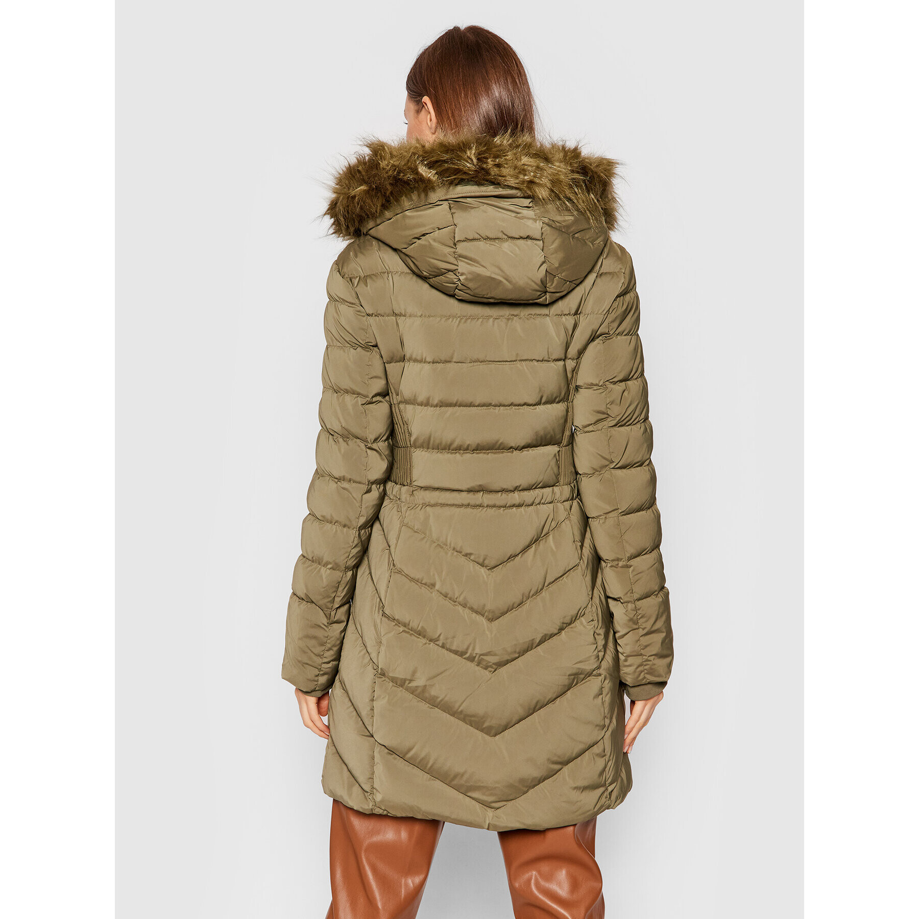 Guess Пухено яке Cecilia W1BL32 WE4P2 Зелен Regular Fit - Pepit.bg