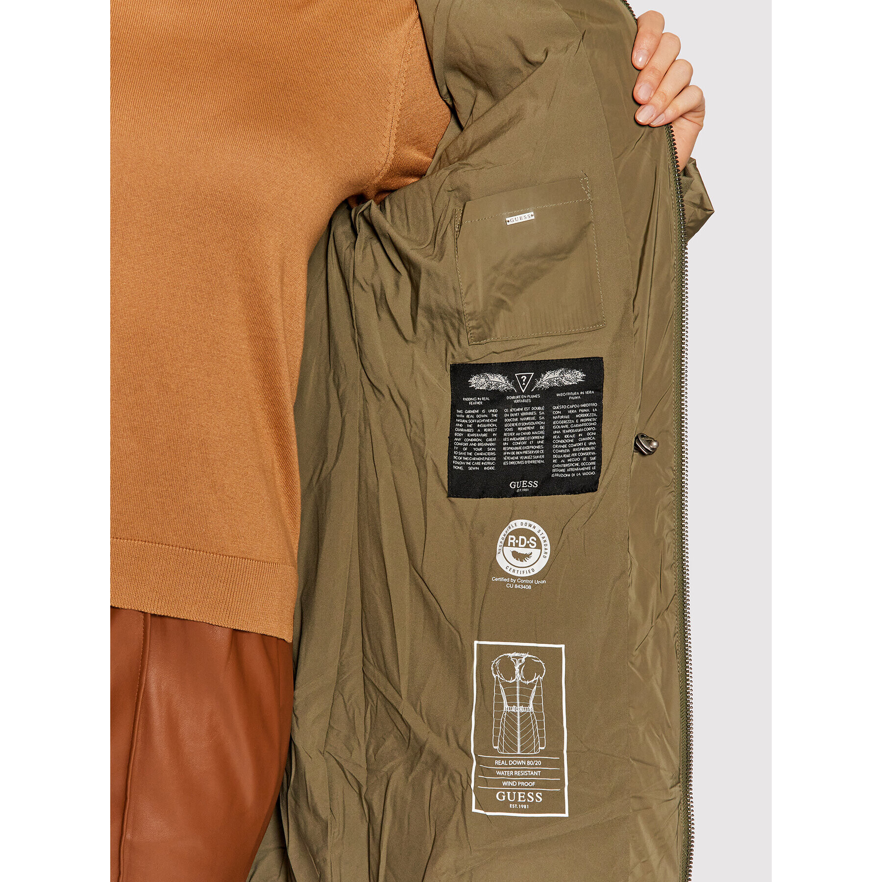 Guess Пухено яке Cecilia W1BL32 WE4P2 Зелен Regular Fit - Pepit.bg