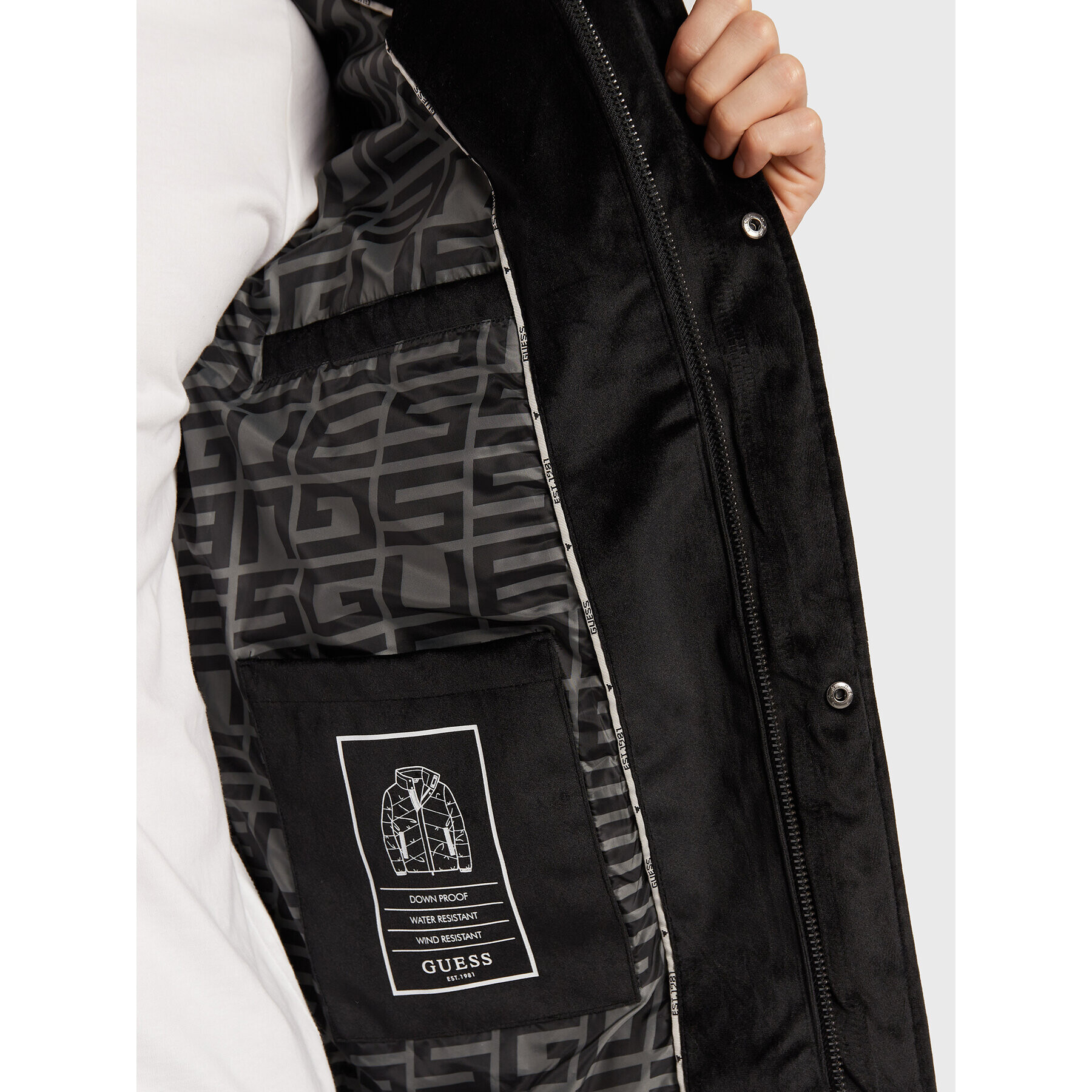 Guess Пухено яке Luxury M2BL49 WEZM0 Черен Regular Fit - Pepit.bg