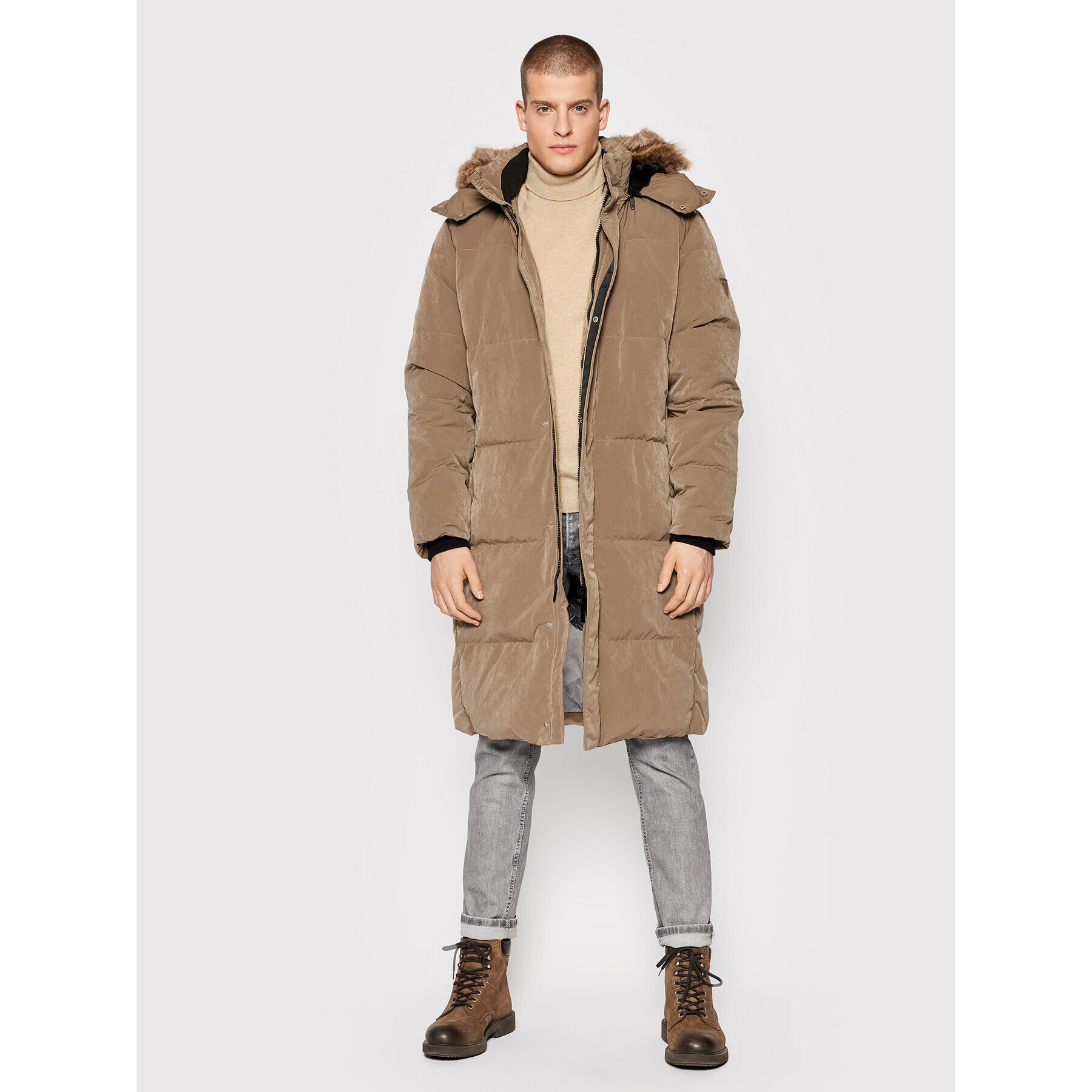 Guess Пухено яке M1BL08 WE6O0 Кафяв Regular Fit - Pepit.bg