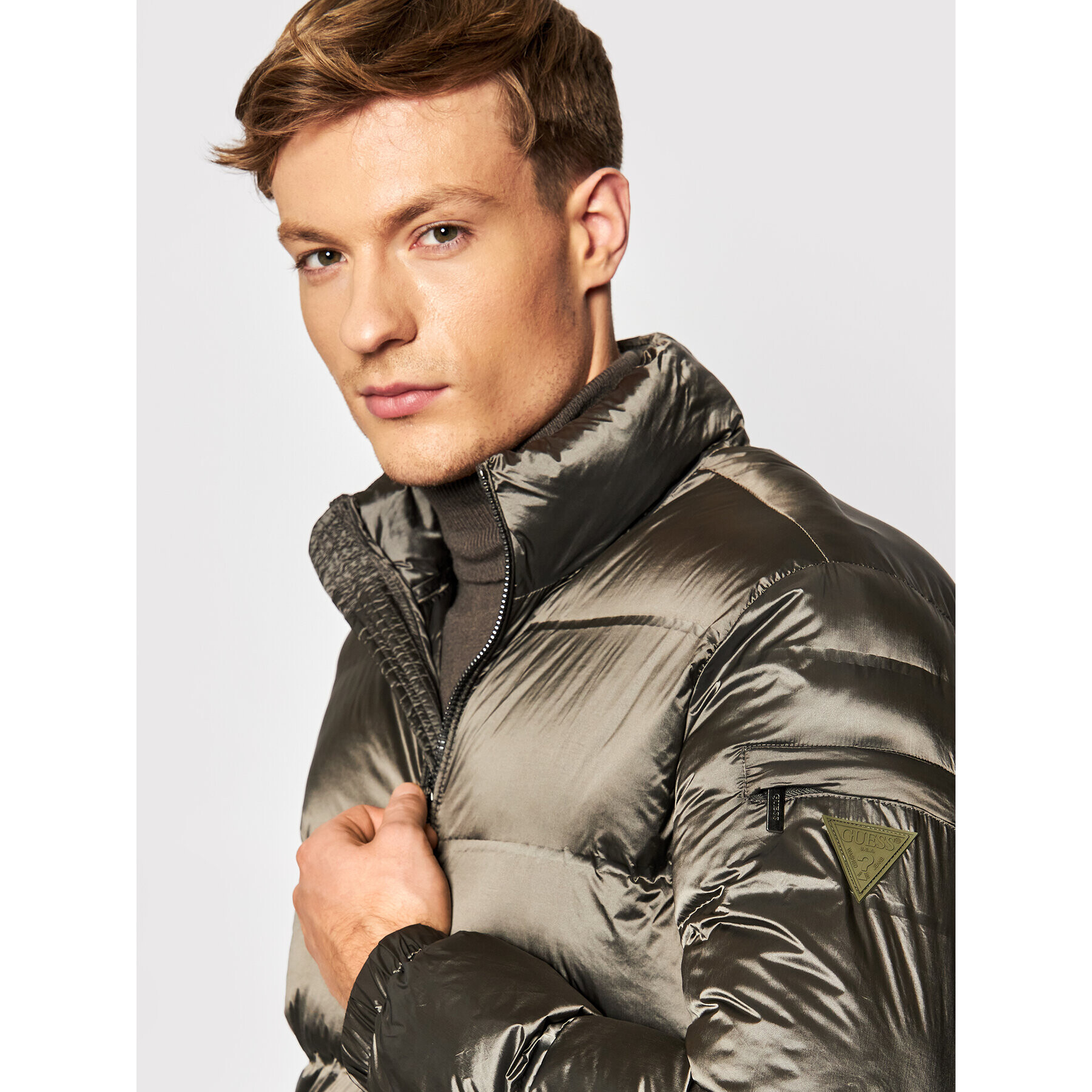 Guess Пухено яке M1BL38 WE4N0 Кафяв Regular Fit - Pepit.bg