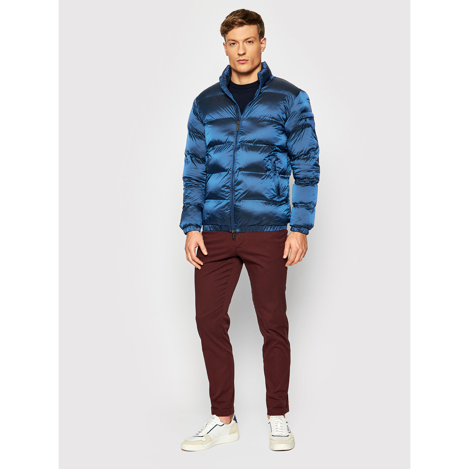 Guess Пухено яке M1BL38 WE4N0 Син Regular Fit - Pepit.bg