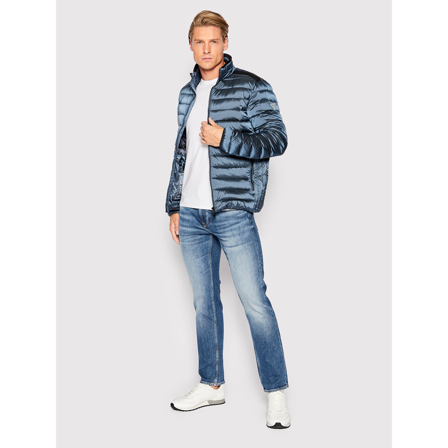 Guess Пухено яке M1RL47 WDQ50 Тъмносин Regular Fit - Pepit.bg