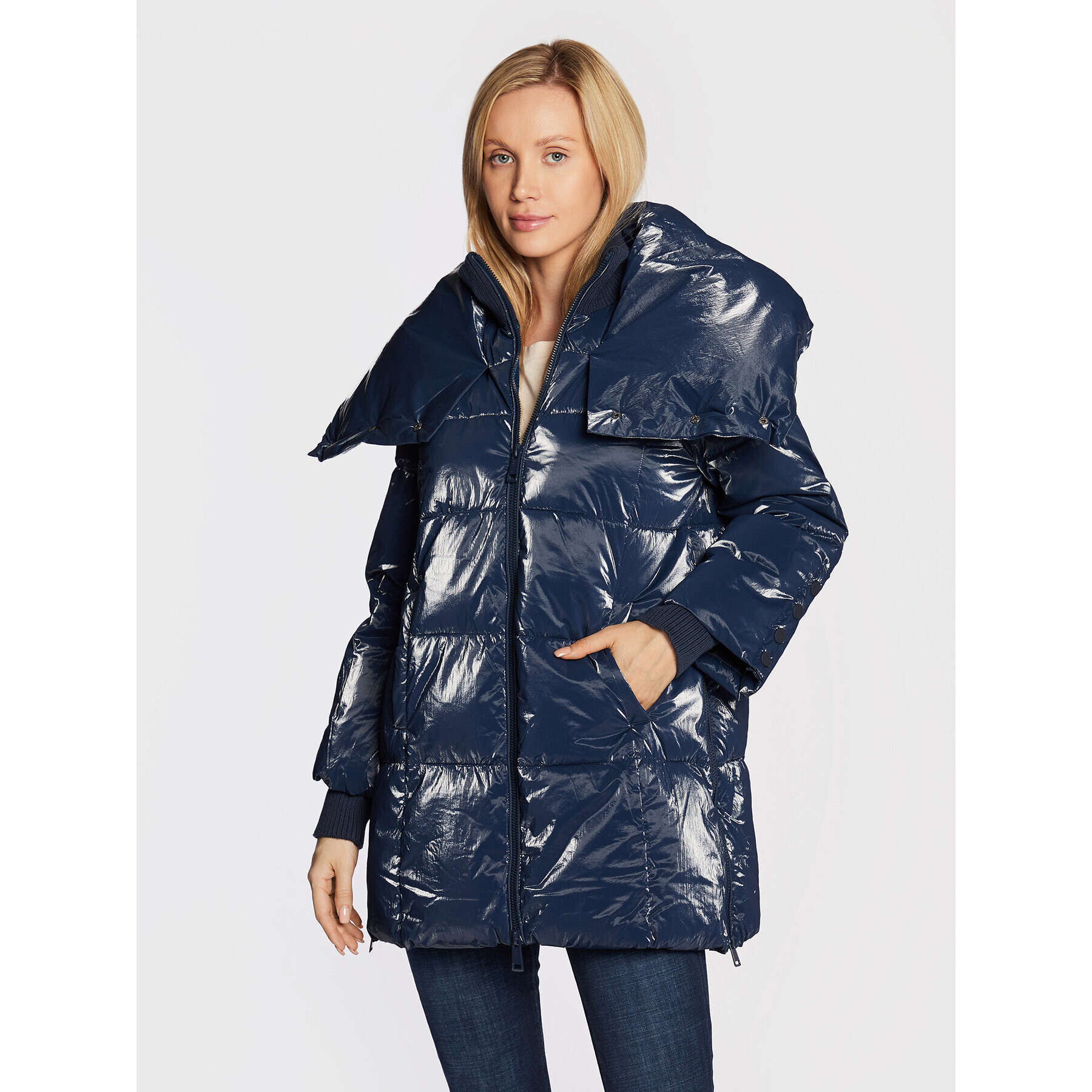 Guess Пухено яке Mathilde W2BL48 WF050 Тъмносин Regular Fit - Pepit.bg