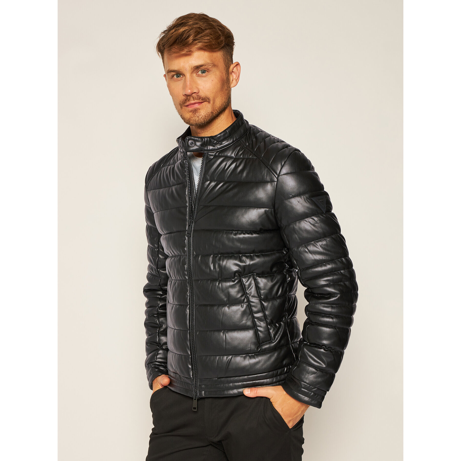 Guess Пухено яке Stretch Eco Puffa M0YL55 WD320 Черен Regular Fit - Pepit.bg