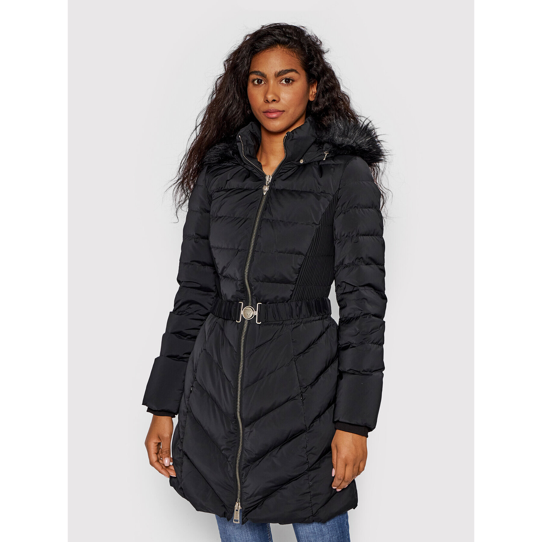Guess Пухено яке Cecilia W1BL32 WE4P2 Черен Regular Fit - Pepit.bg