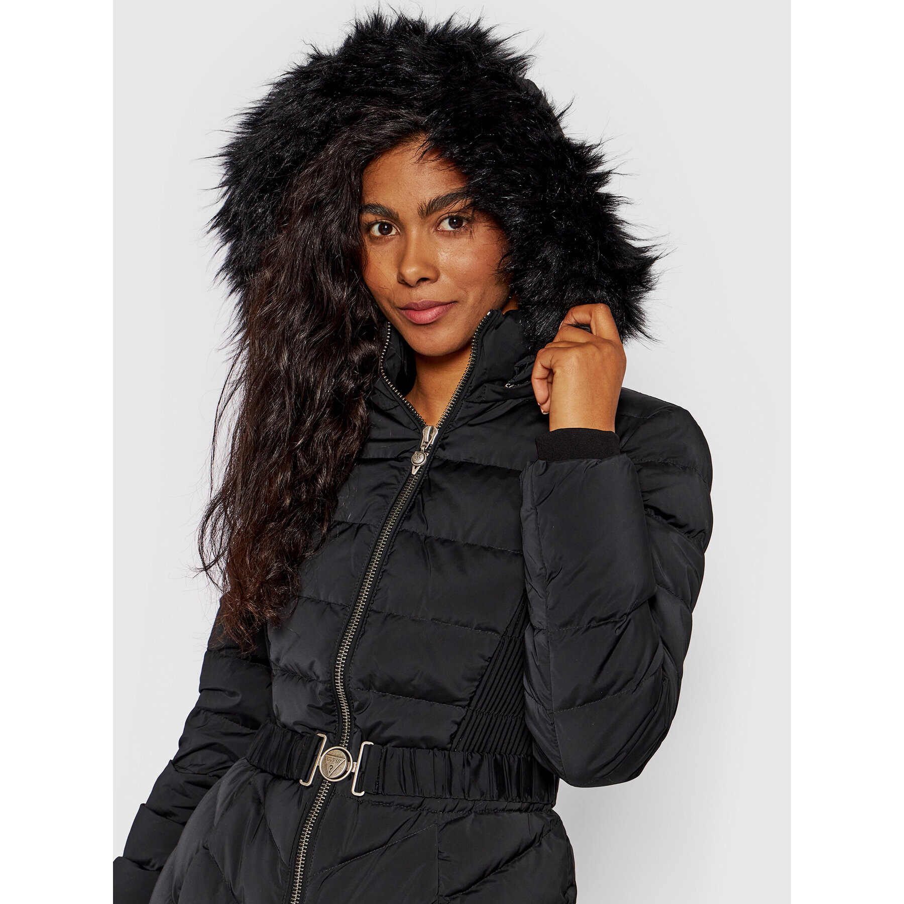 Guess Пухено яке Cecilia W1BL32 WE4P2 Черен Regular Fit - Pepit.bg