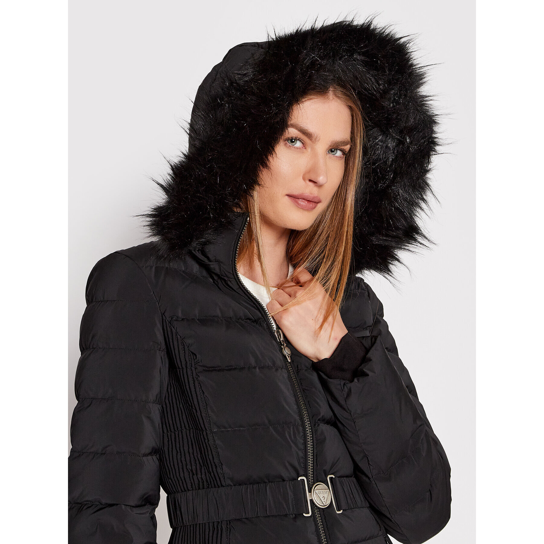 Guess Пухено яке Claudia W1BL33 WE4P2 Черен Regular Fit - Pepit.bg