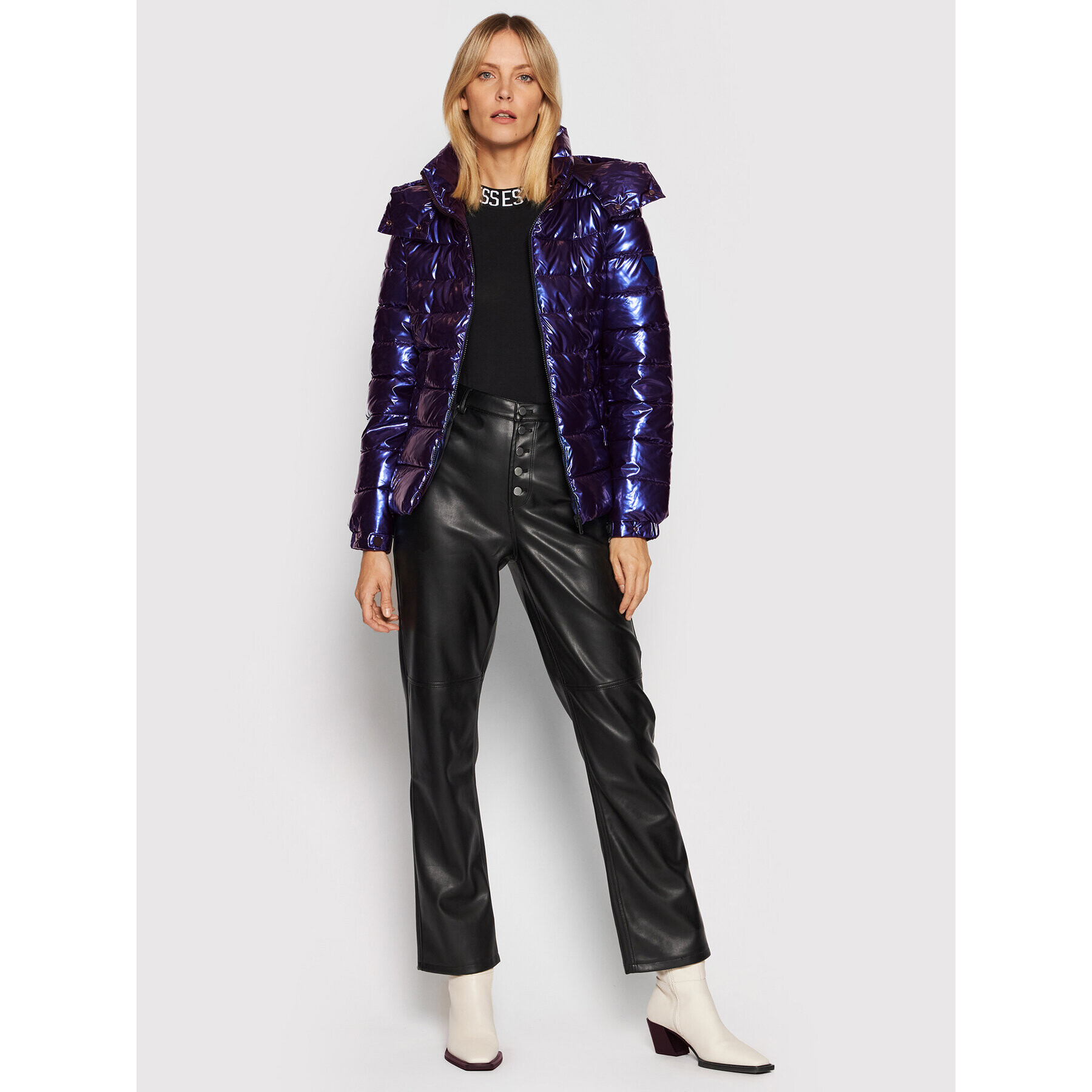 Guess Пухено яке Fiorenza W1BL00 WEB40 Син Boxy Fit - Pepit.bg