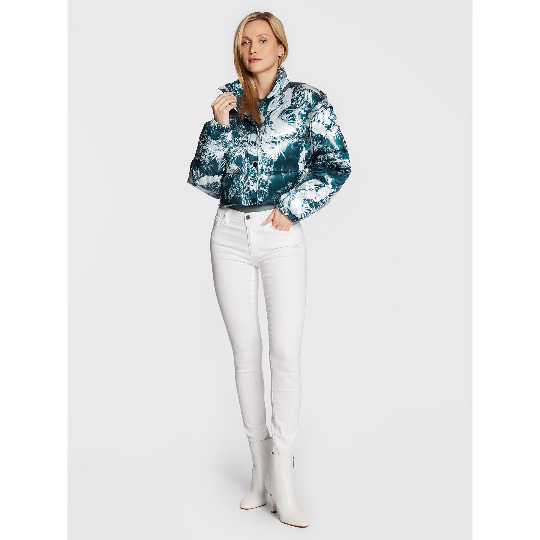 Guess Пухено яке Gabi W2BL96 WF120 Син Regular Fit - Pepit.bg