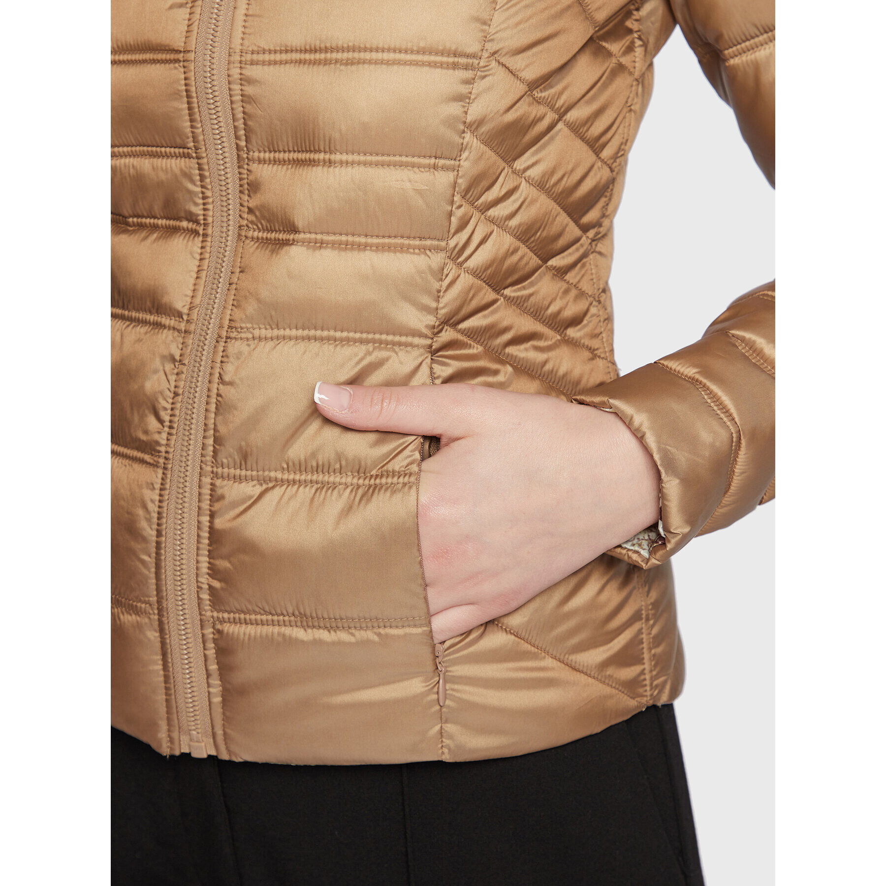 Guess Пухено яке Janis W3RL04 WF5C2 Кафяв Regular Fit - Pepit.bg