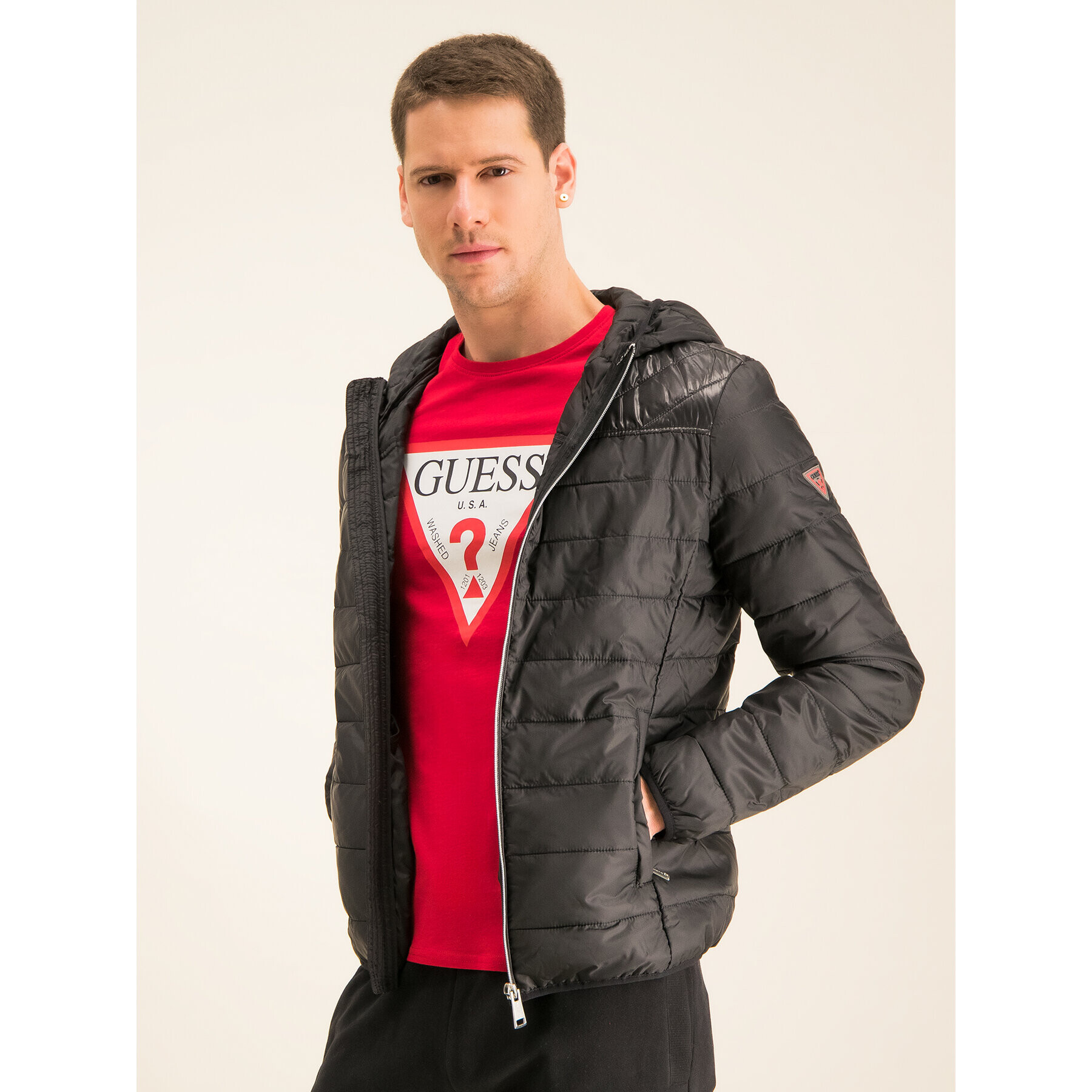 Guess Пухено яке M01L37 WCI90 Черен Regular Fit - Pepit.bg