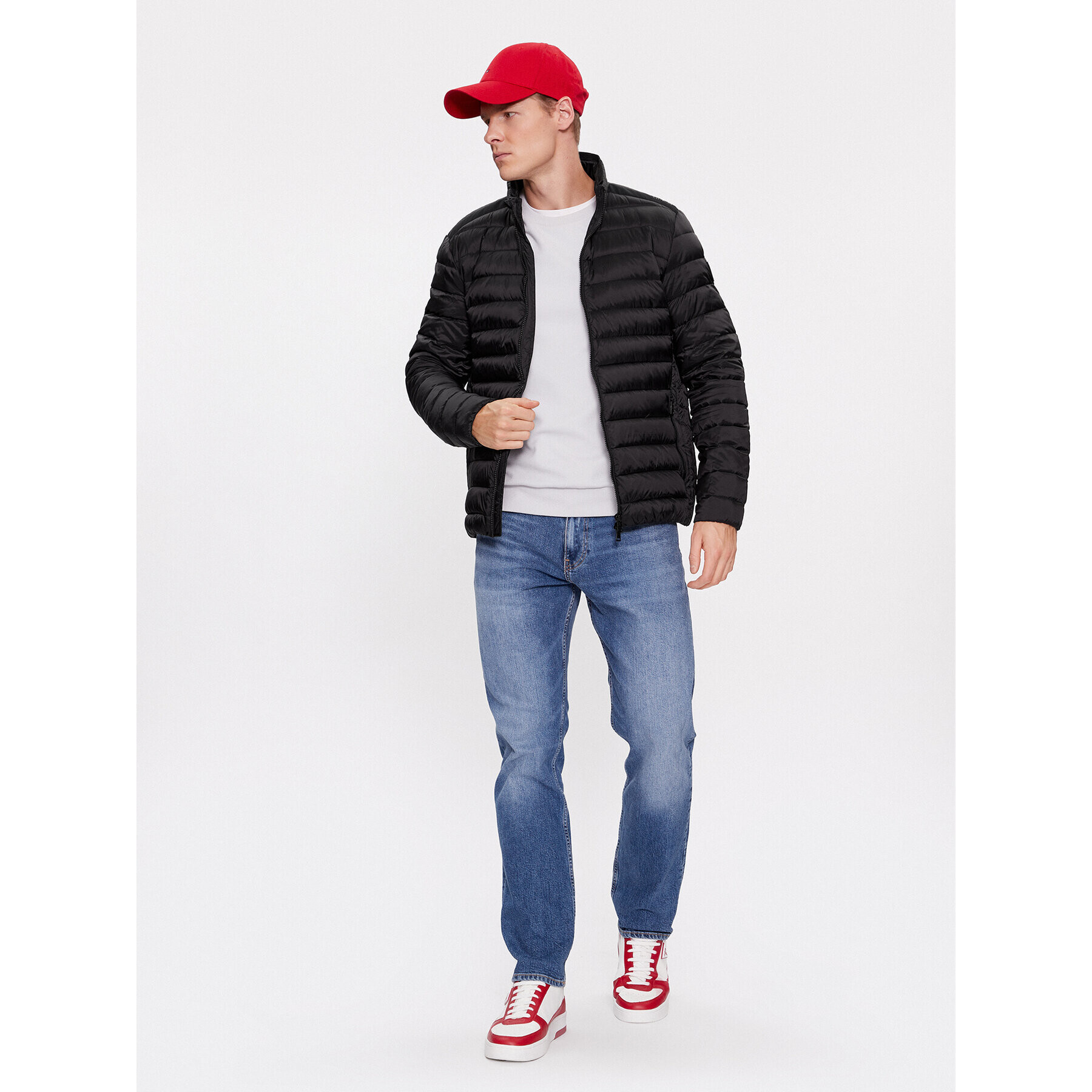 Guess Пухено яке M1RL47 WDQ50 Черен Regular Fit - Pepit.bg