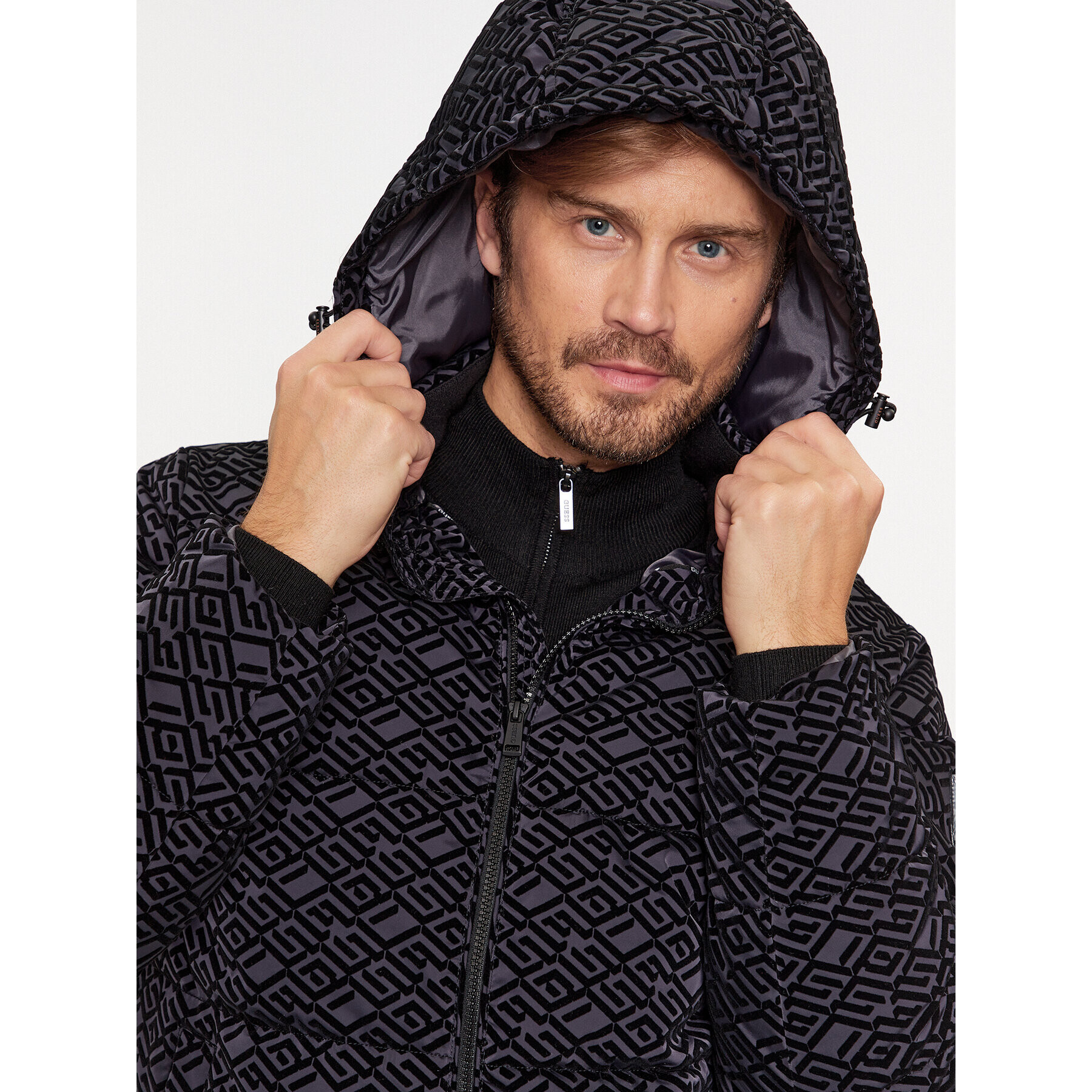 Guess Пухено яке M3BL19 WFOV0 Черен Regular Fit - Pepit.bg