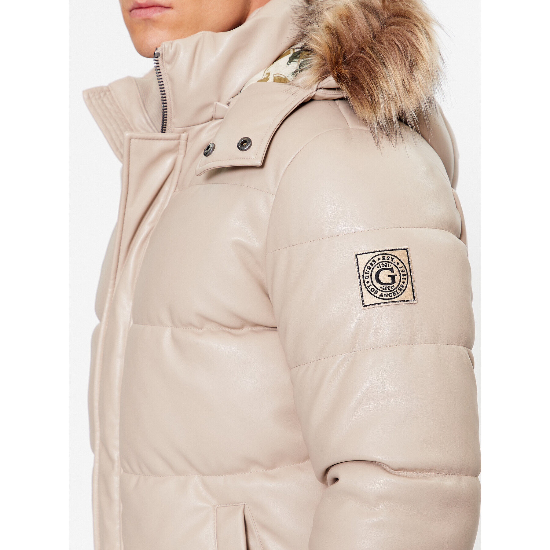 Guess Пухено яке M3BL23 WFOZ0 Бежов Regular Fit - Pepit.bg